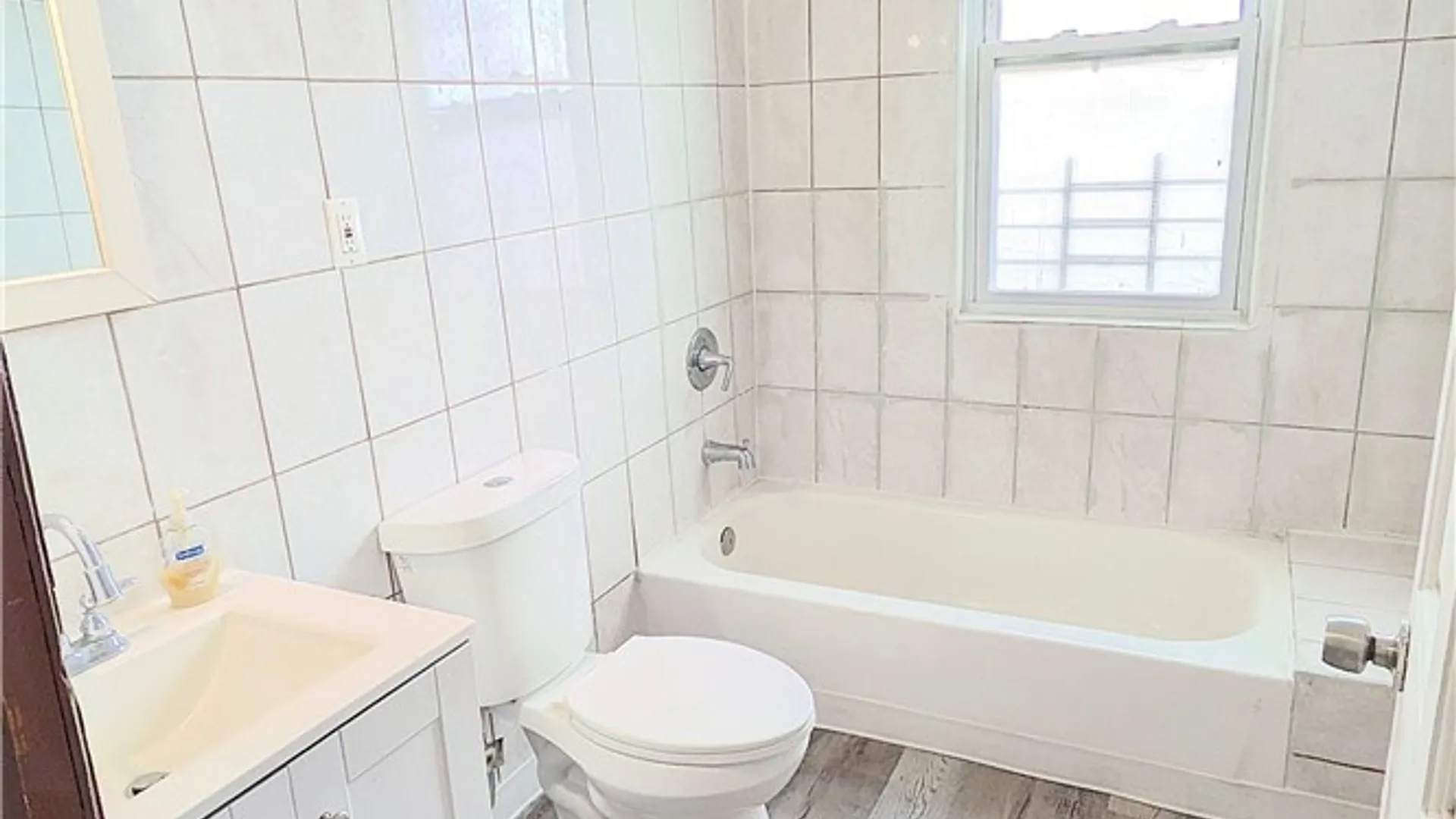 Property at 26 Madison Street, Buffalo, NY 14210 10