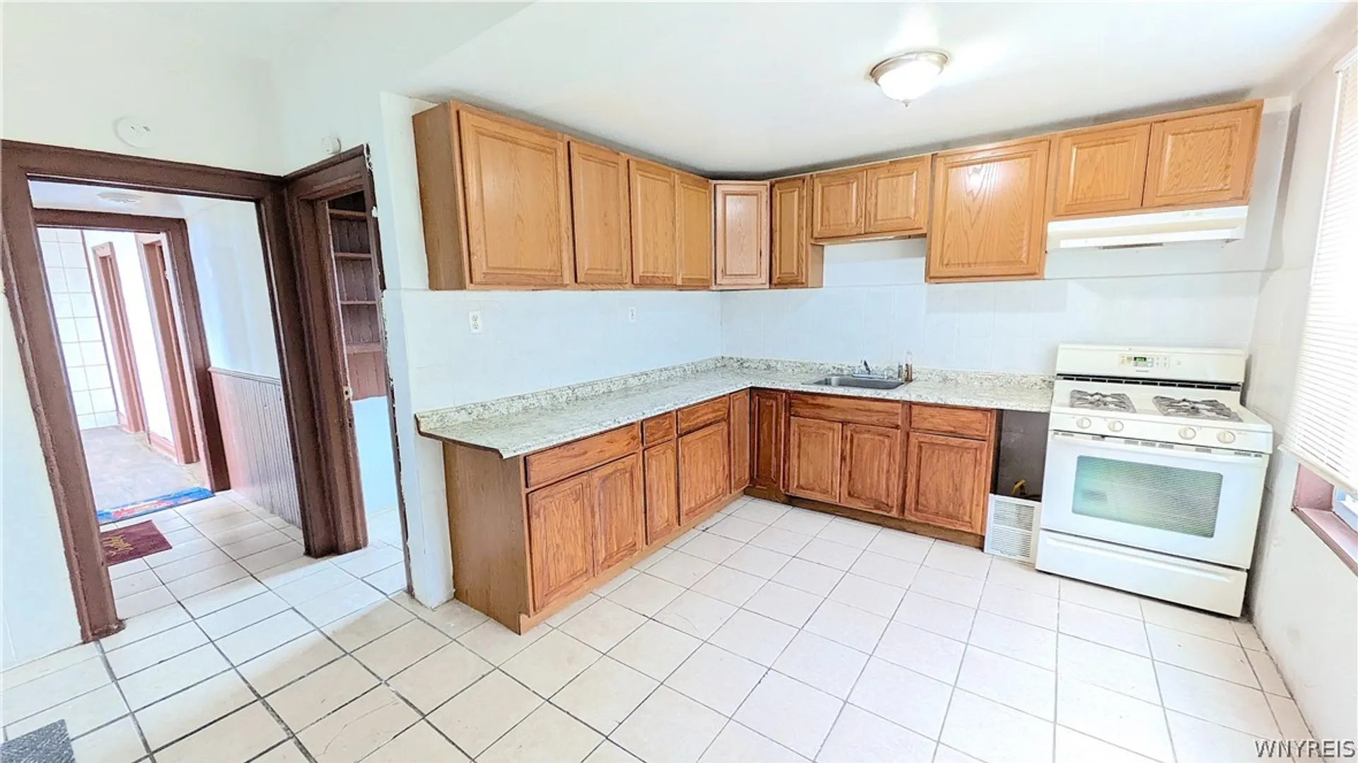 Property at 26 Madison Street, Buffalo, NY 14210 12