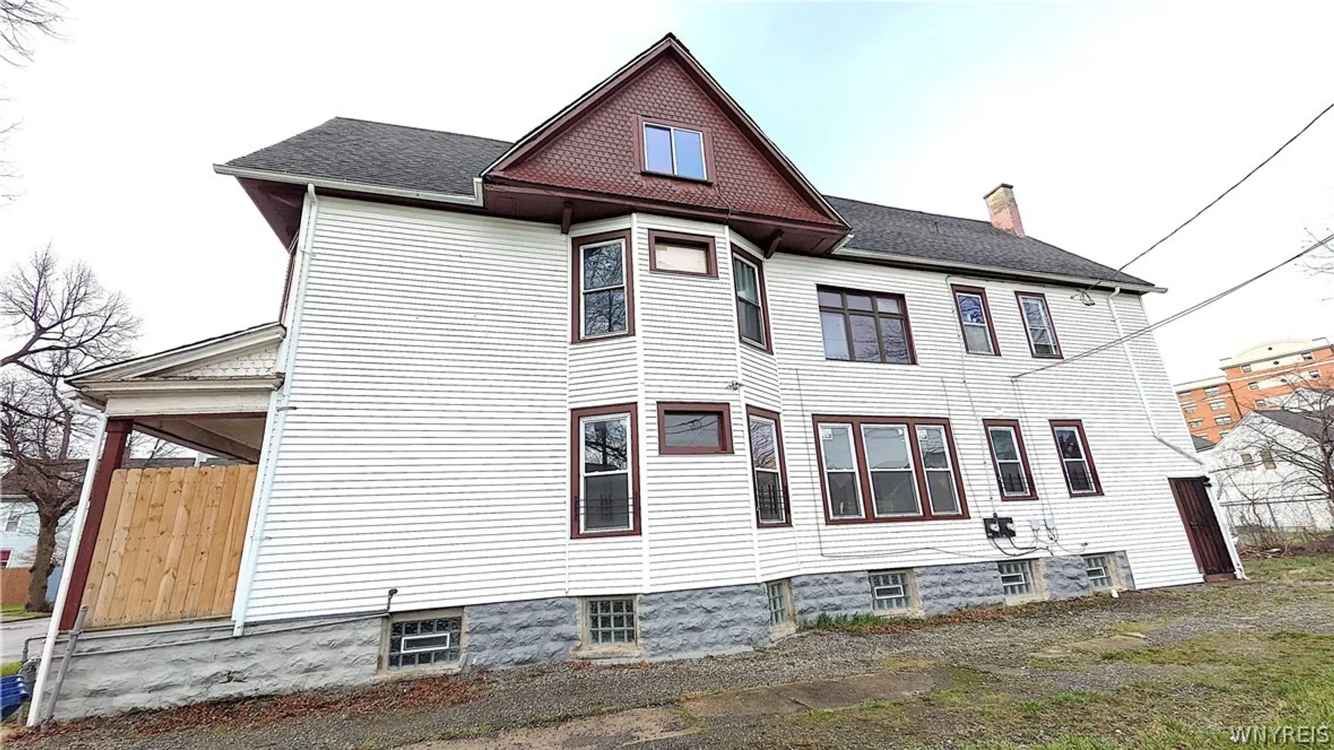Property at 26 Madison Street, Buffalo, NY 14210 3