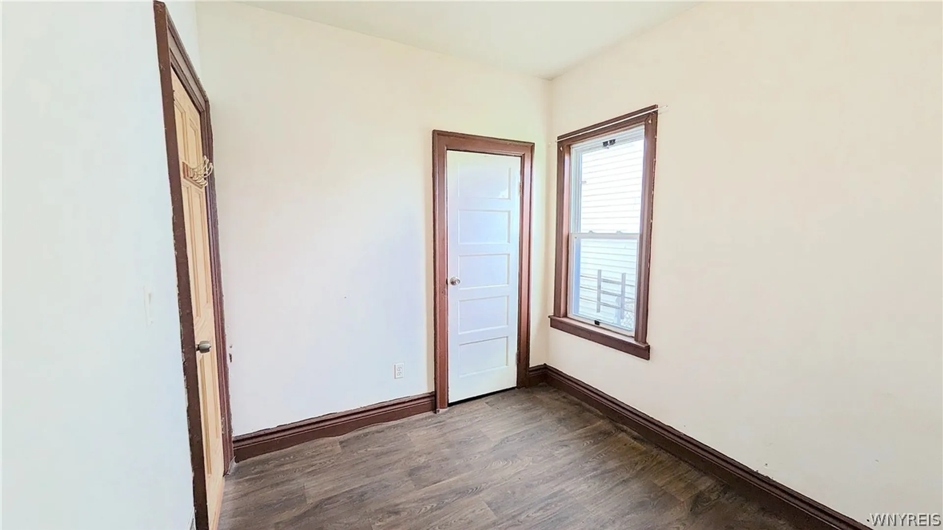 Property at 26 Madison Street, Buffalo, NY 14210 9