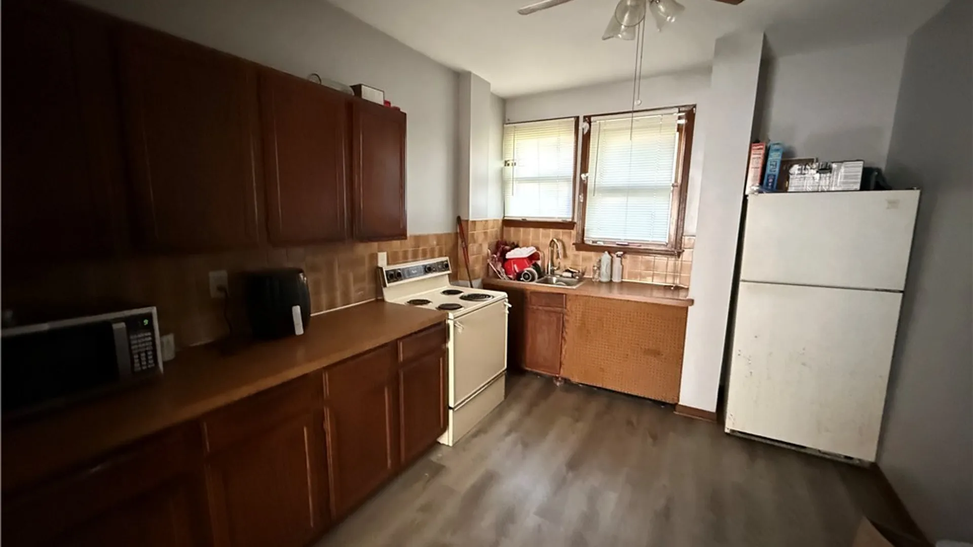 Property at 368 Spruce Avenue, Niagara Falls, NY 14301 15