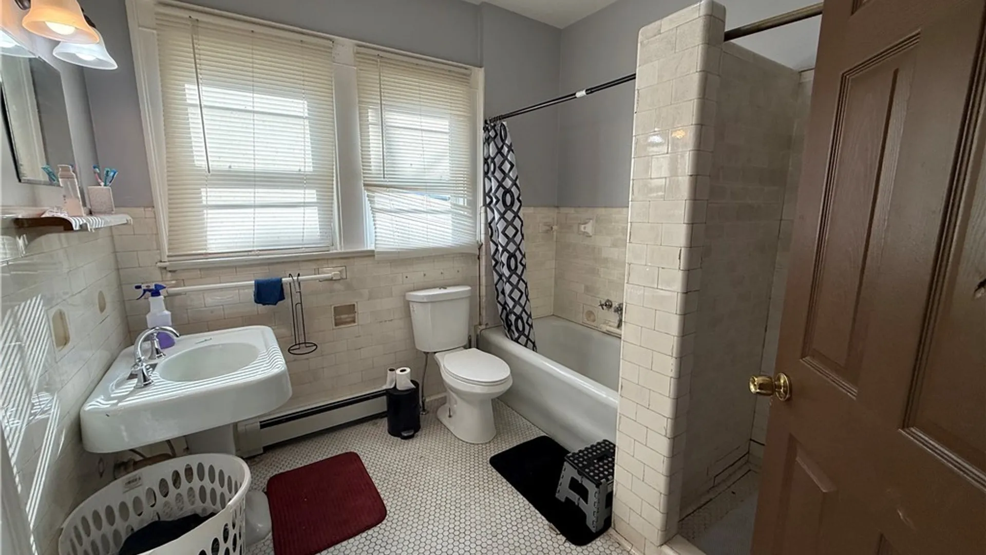 Property at 368 Spruce Avenue, Niagara Falls, NY 14301 16