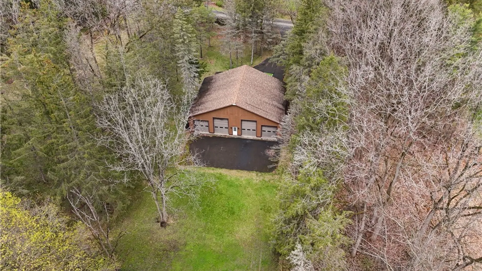 Property at 260 Mendon Center Road, Mendon, NY 14472 2