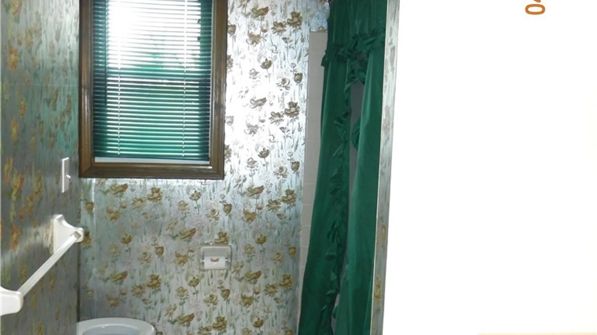 Property at 62 Deer Chase Rd Road, West Seneca, NY 14224 11