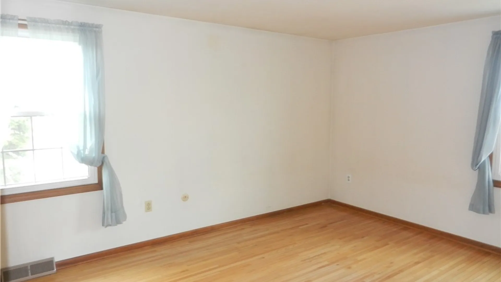 Property at 62 Deer Chase Rd Road, West Seneca, NY 14224 14