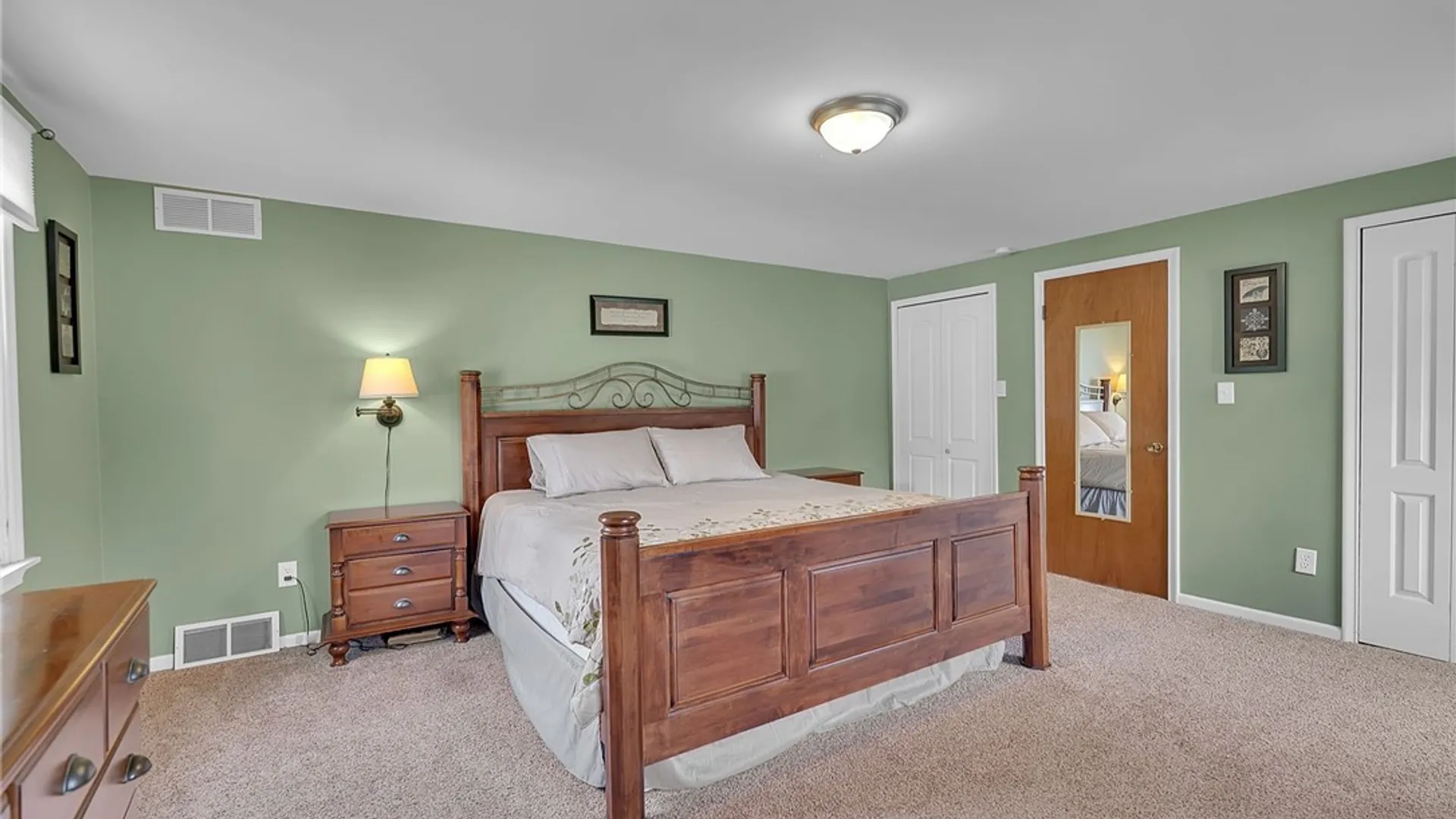 Property at 17 Fox Chapel Court, Amherst, NY 14221 23