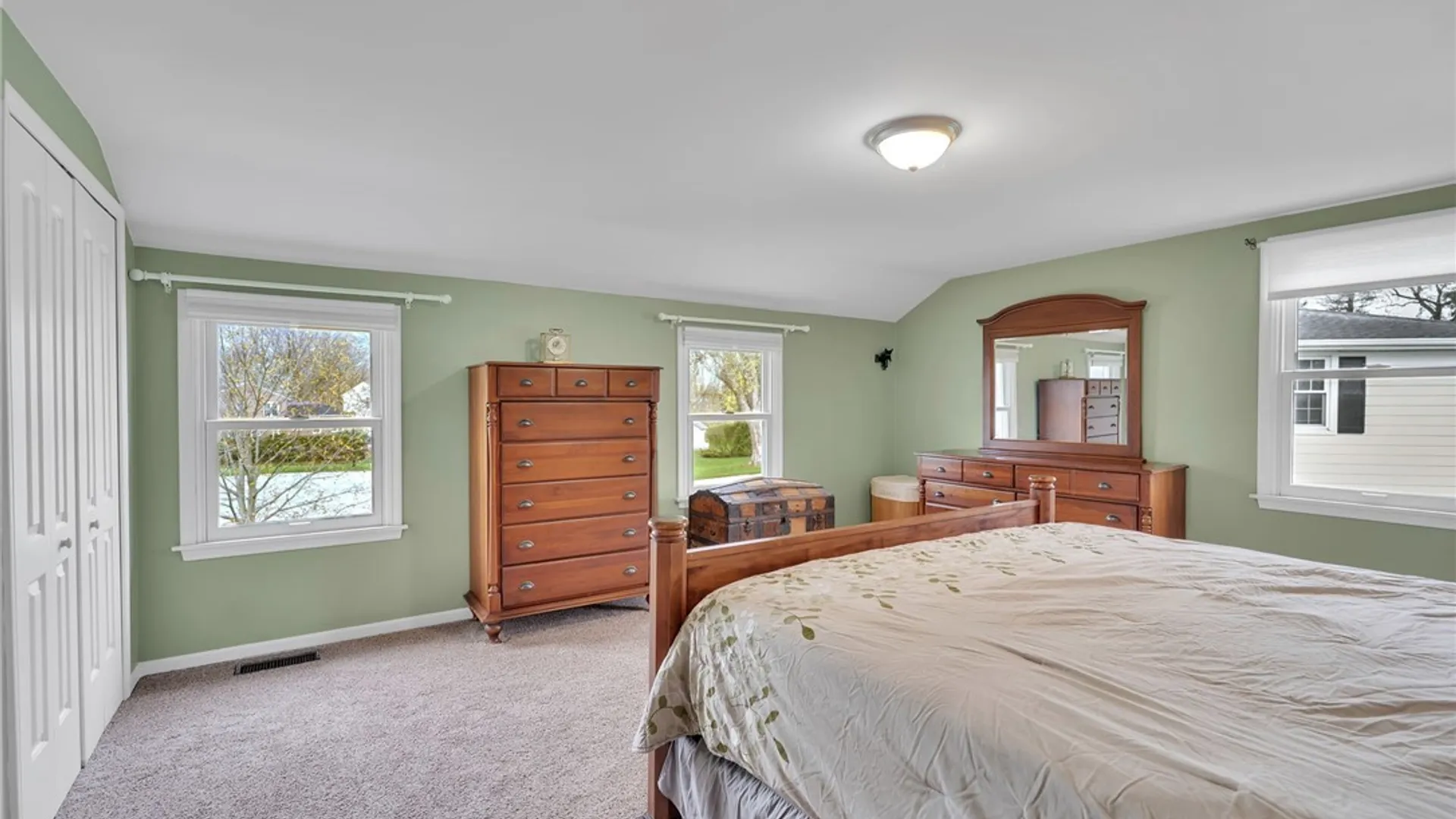 Property at 17 Fox Chapel Court, Amherst, NY 14221 24