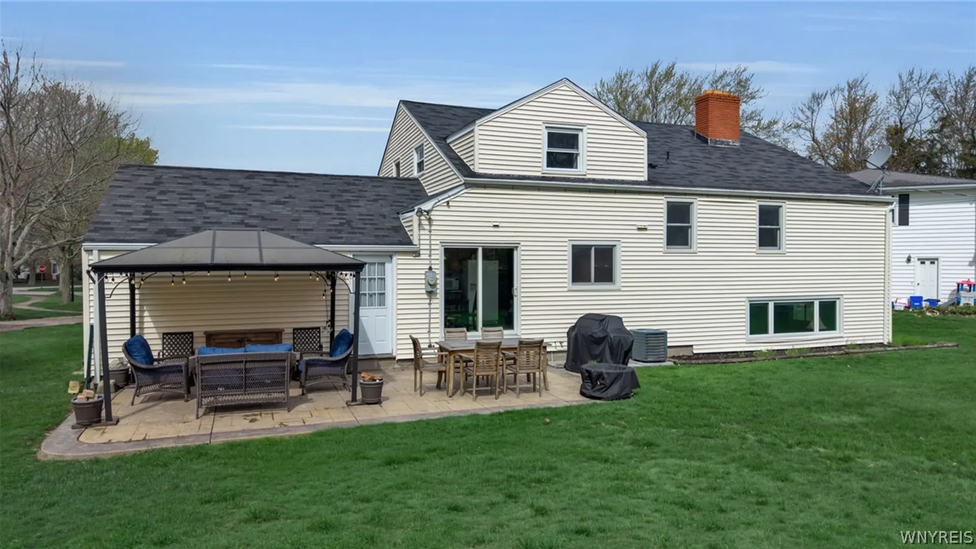 Property at 17 Fox Chapel Court, Amherst, NY 14221 35