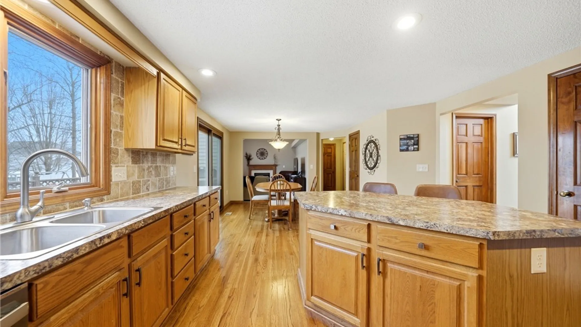 Property at 3460 Parkwood Common, Hamburg, NY 14075 11