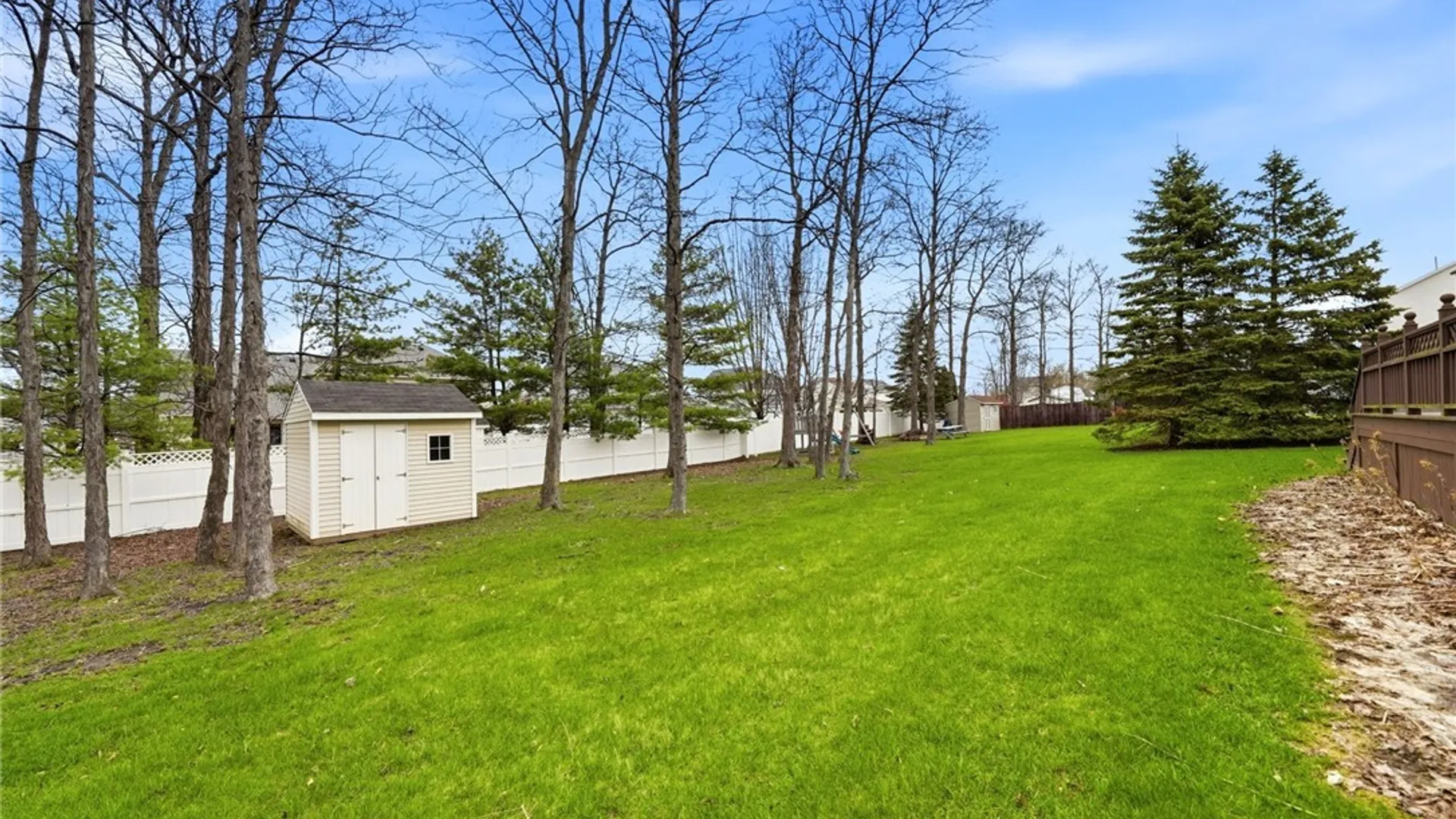 Property at 3460 Parkwood Common, Hamburg, NY 14075 41