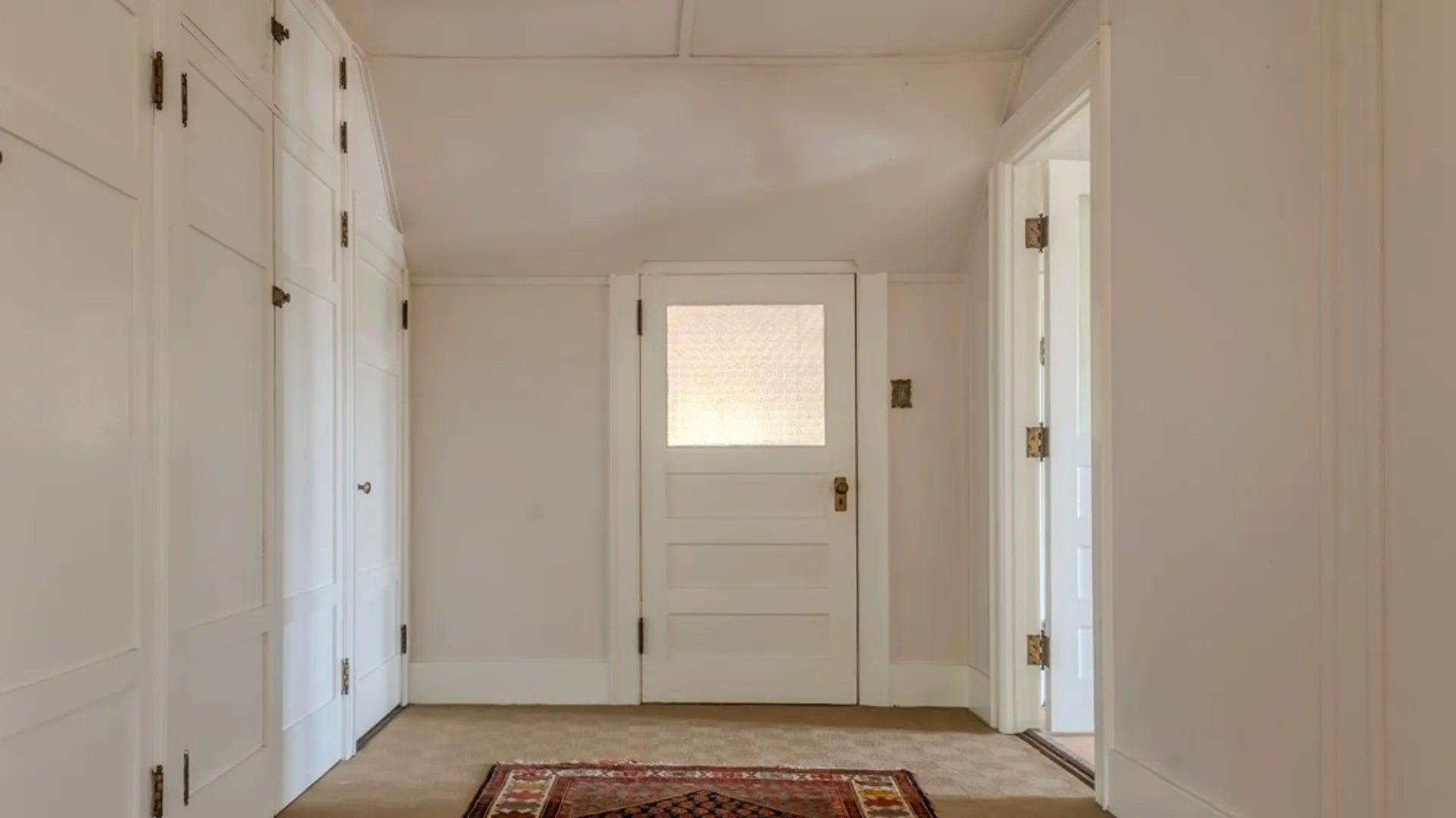 Property at 10 Brattle Road, Syracuse, NY 13203 24