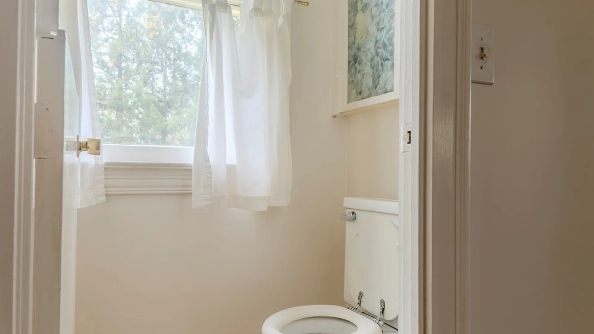 Property at 10 Brattle Road, Syracuse, NY 13203 31