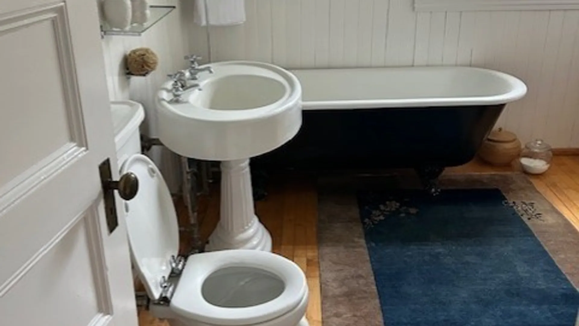 Property at 10 Brattle Road, Syracuse, NY 13203 33