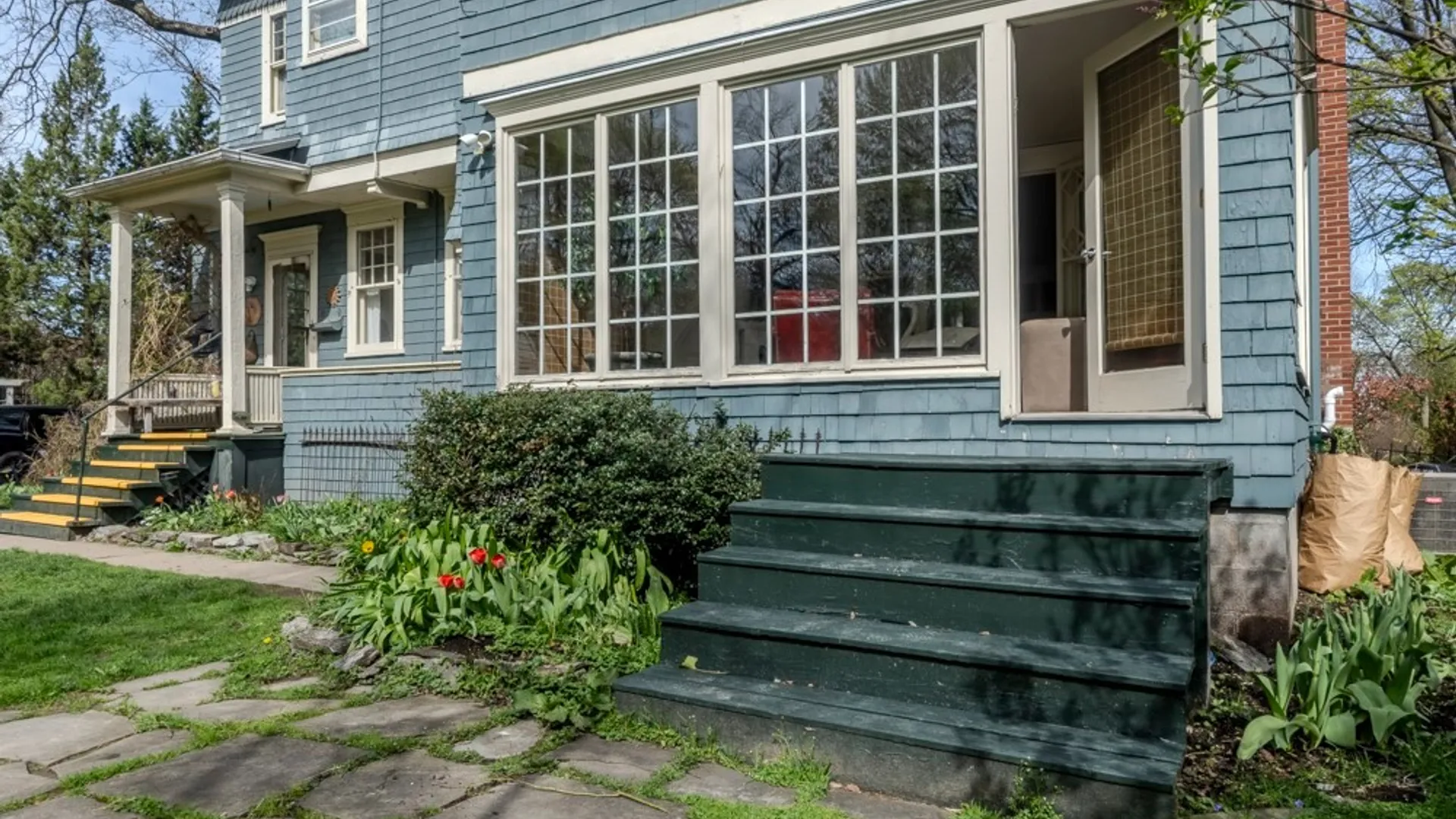 Property at 10 Brattle Road, Syracuse, NY 13203 5