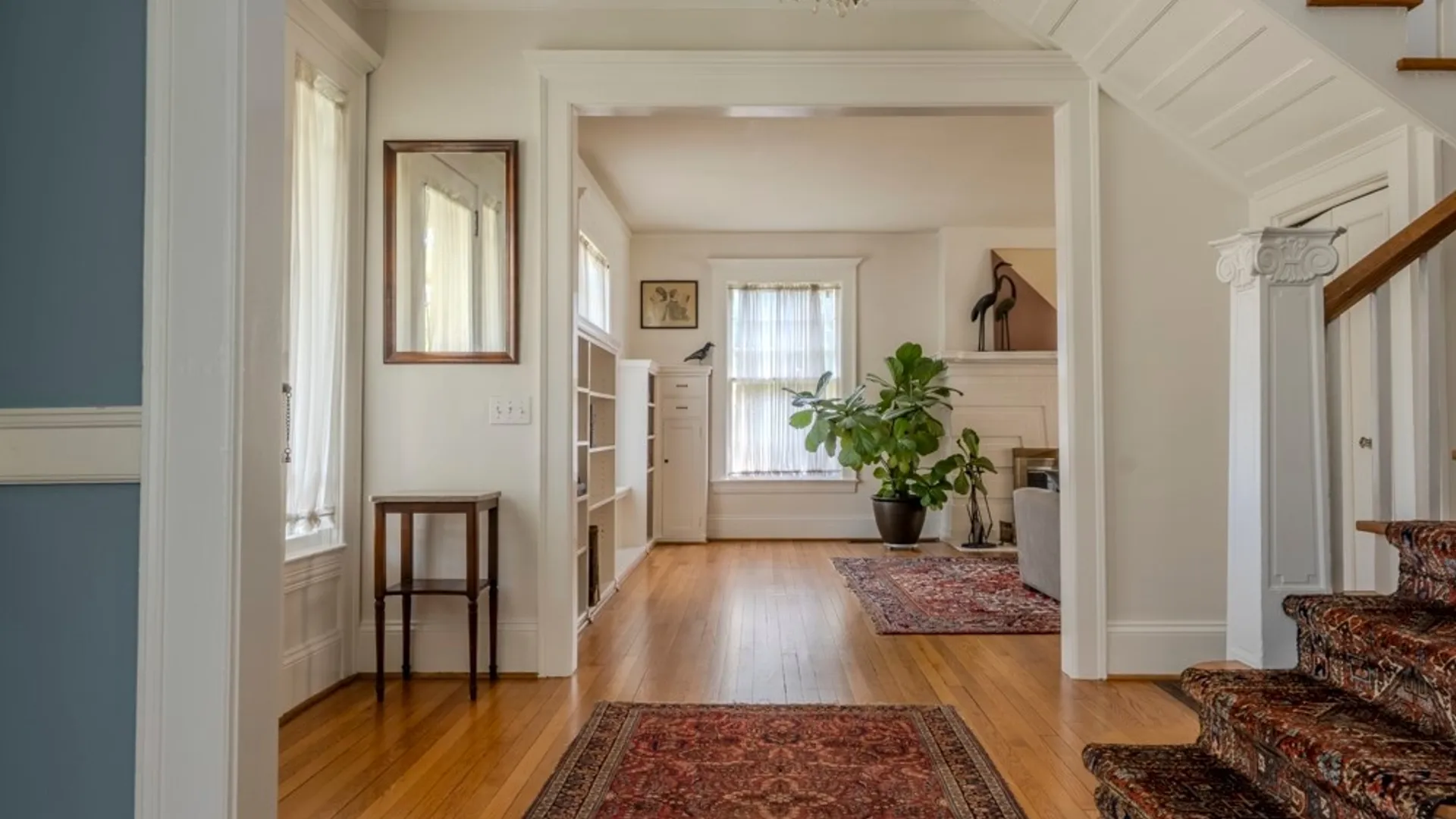 Property at 10 Brattle Road, Syracuse, NY 13203 9