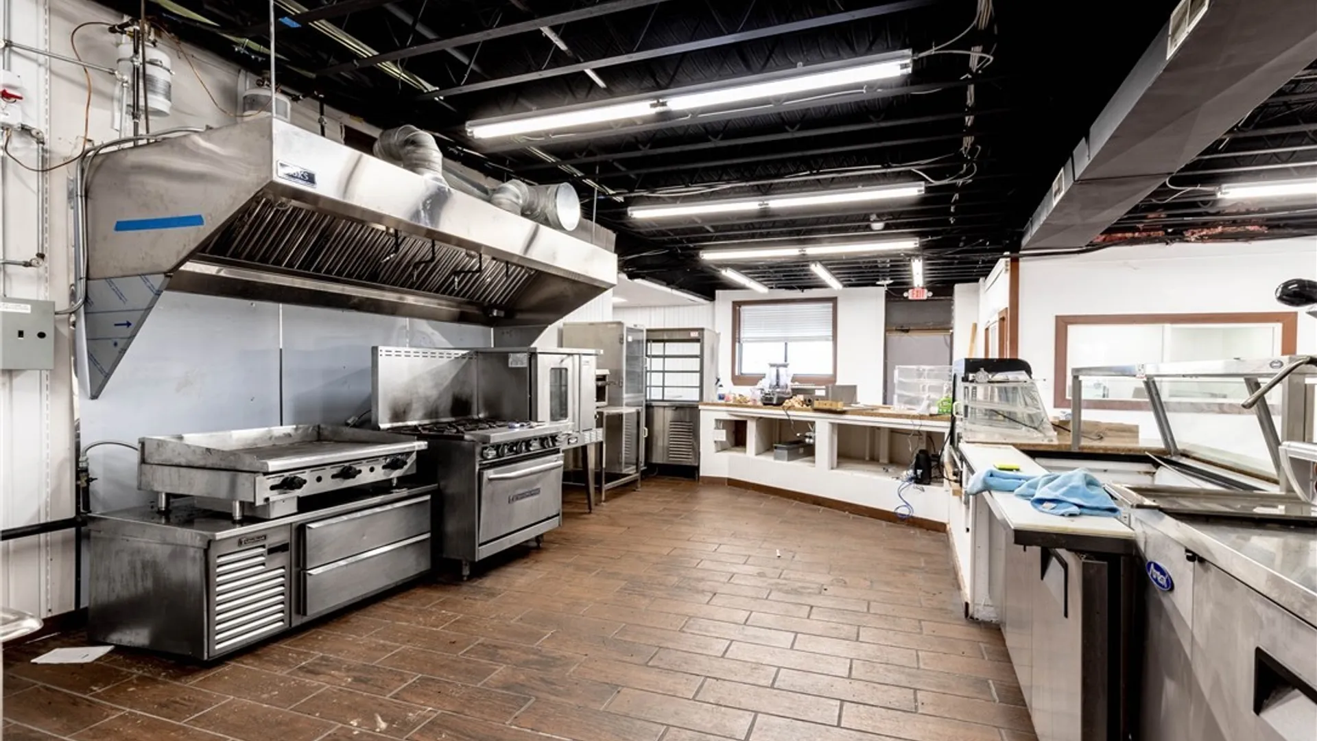 Property at 2425 Hyde Park Boulevard, Niagara Falls, NY 14305 31