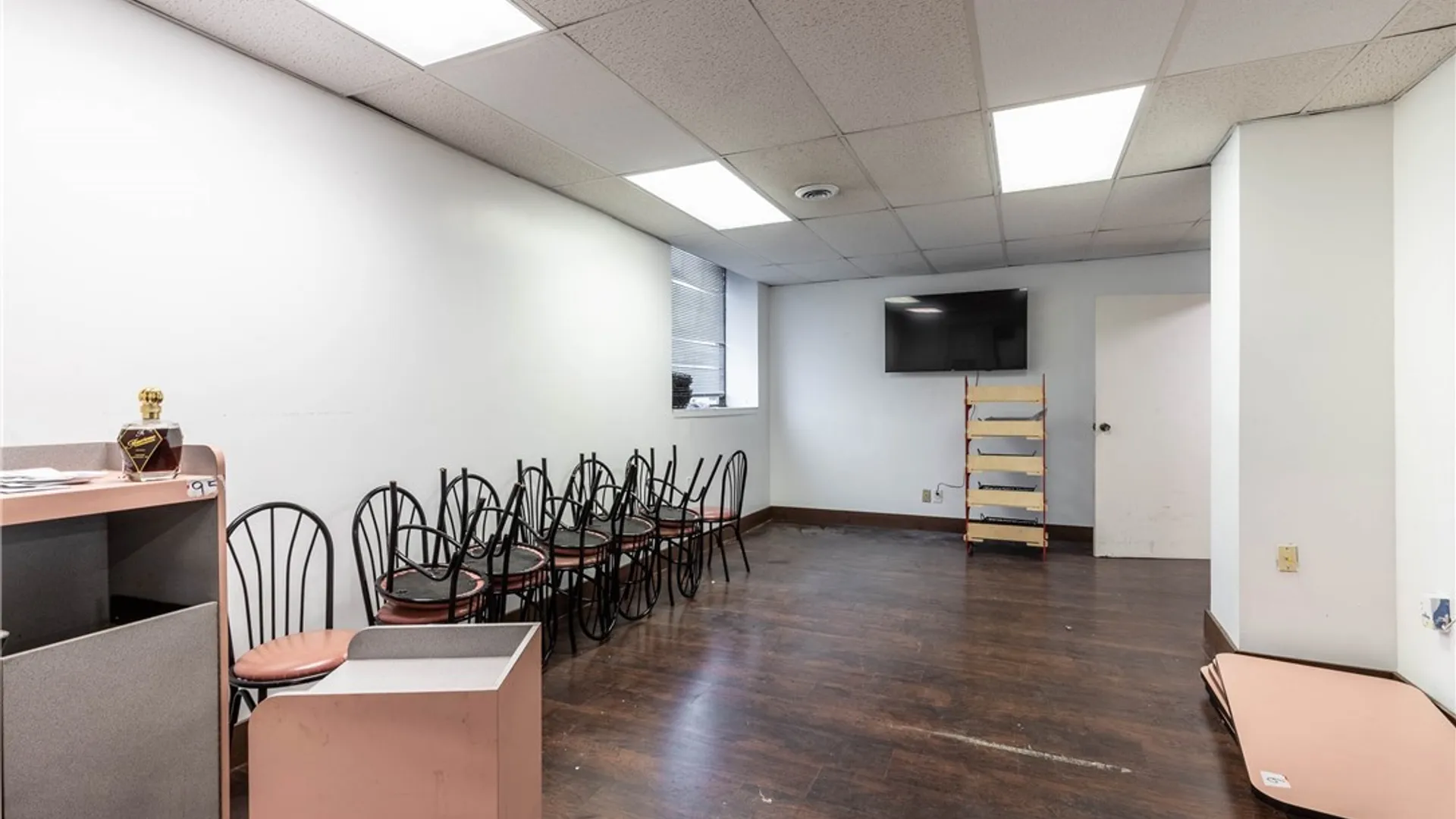 Property at 2425 Hyde Park Boulevard, Niagara Falls, NY 14305 39