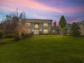 4520 Red Spruce Lane, Manlius, NY 13104