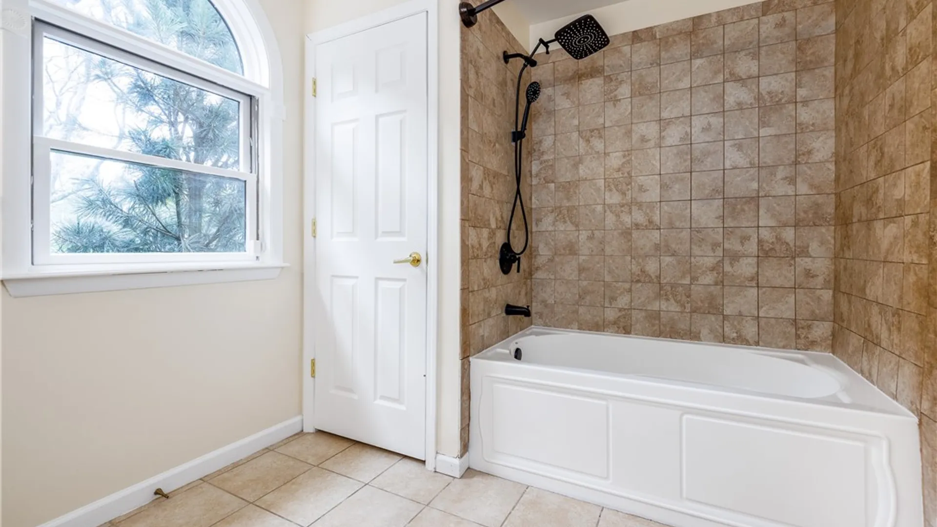 Property at 231 Hampton Boulevard, Greece, NY 14612 29