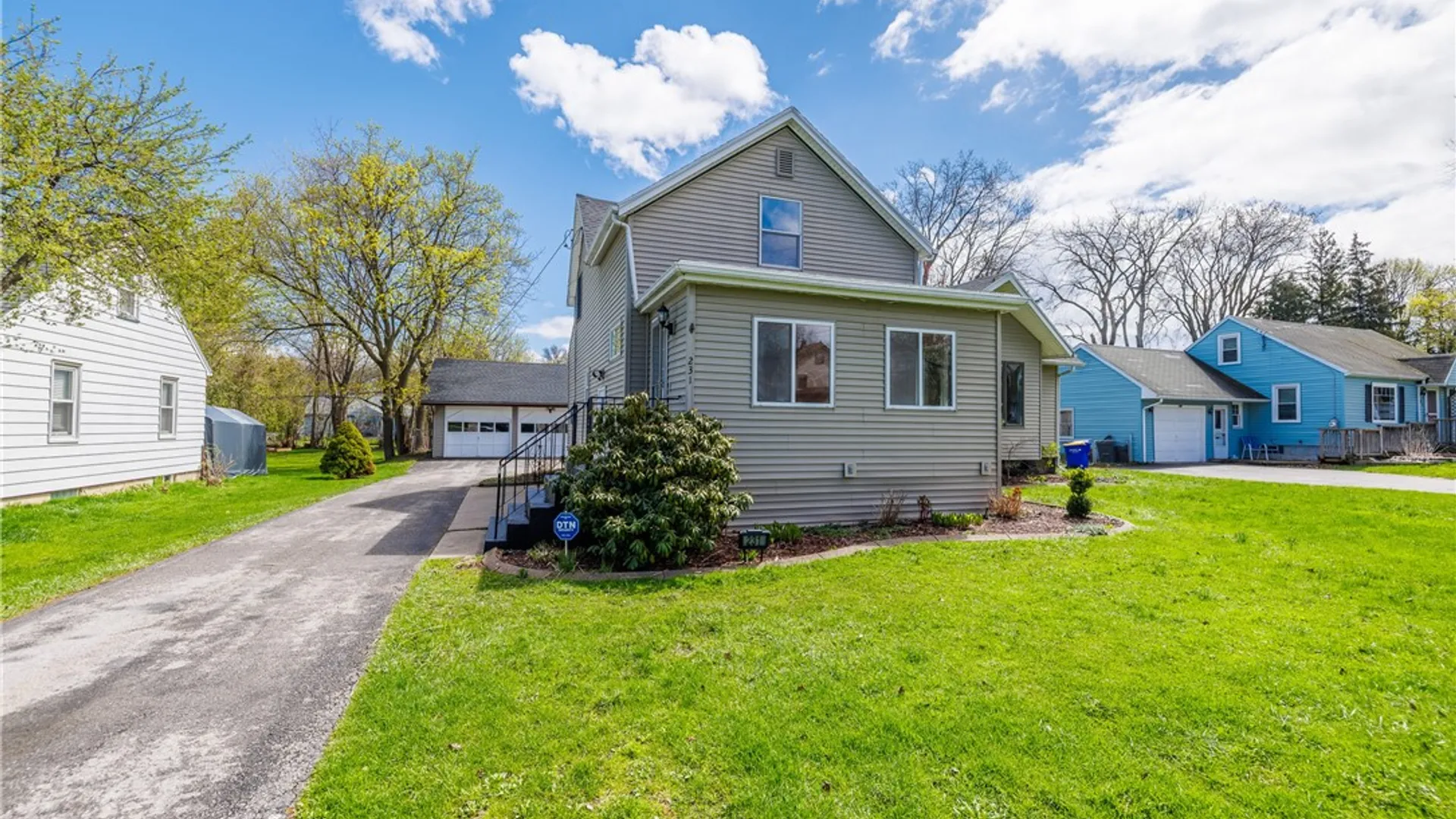 Property at 231 Hampton Boulevard, Greece, NY 14612 3