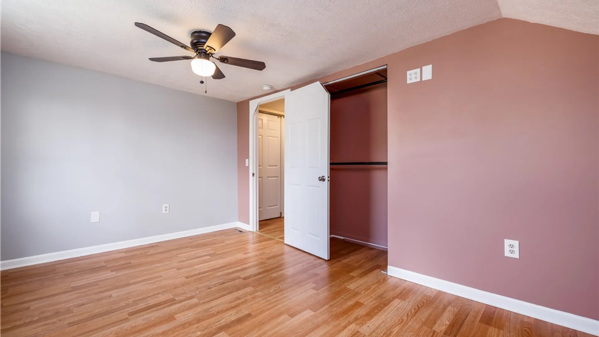 Property at 231 Hampton Boulevard, Greece, NY 14612 34