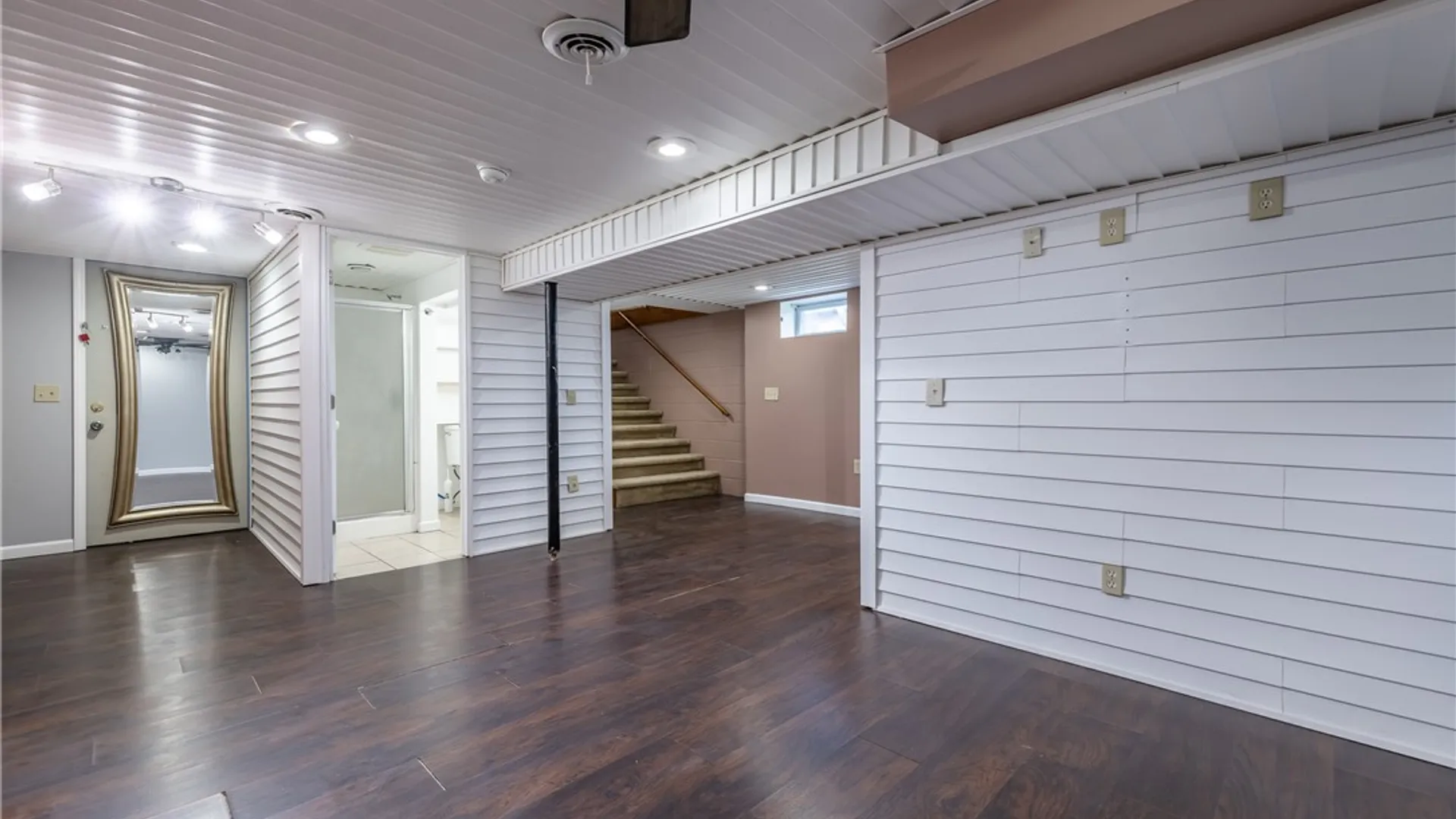 Property at 231 Hampton Boulevard, Greece, NY 14612 38