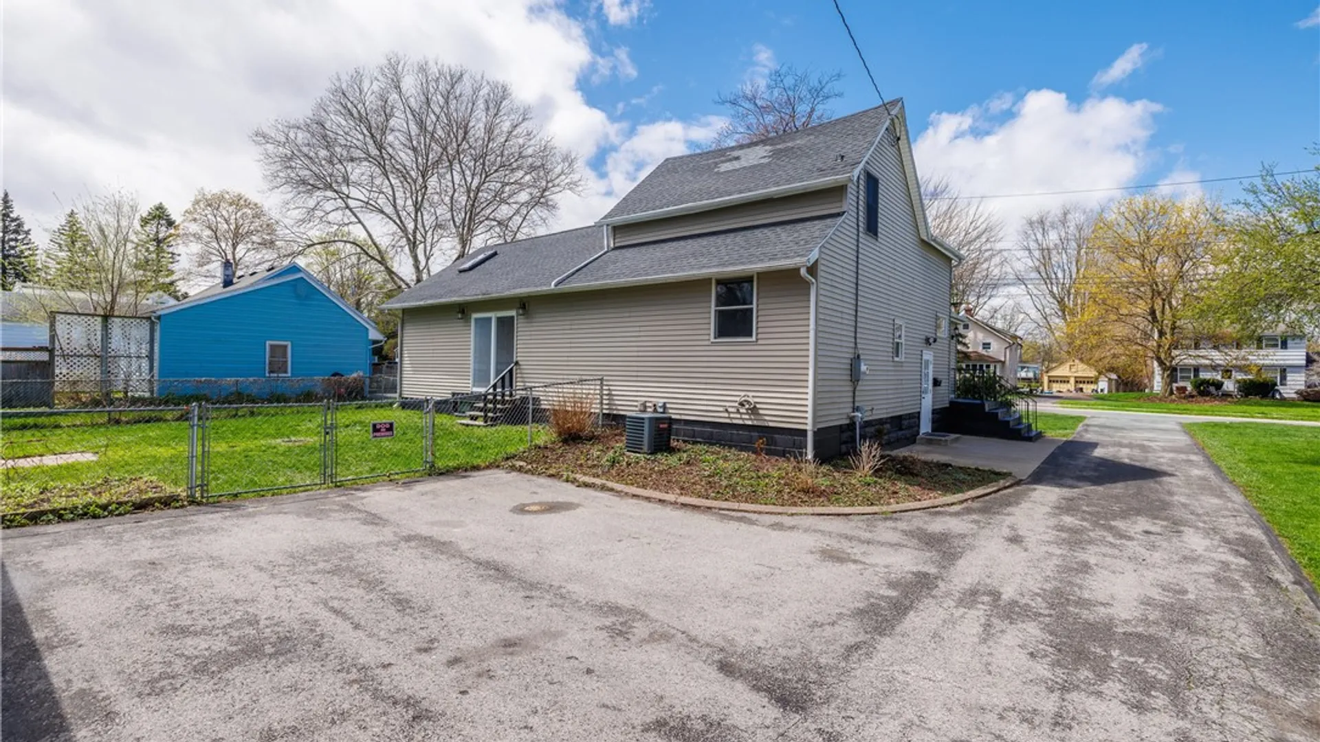 Property at 231 Hampton Boulevard, Greece, NY 14612 5