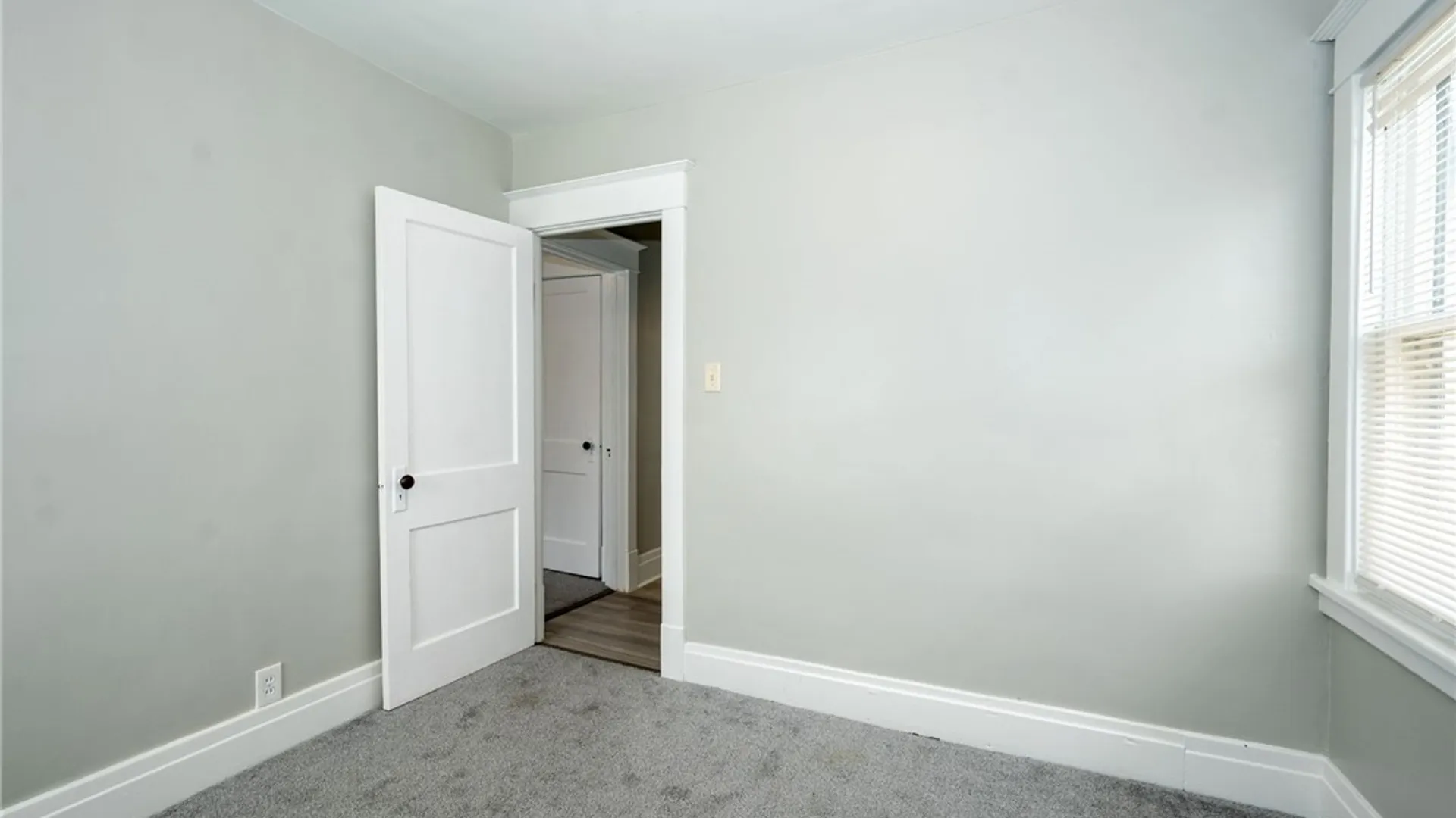 Property at 130 Palmer Avenue, Tonawanda, NY 14217 24