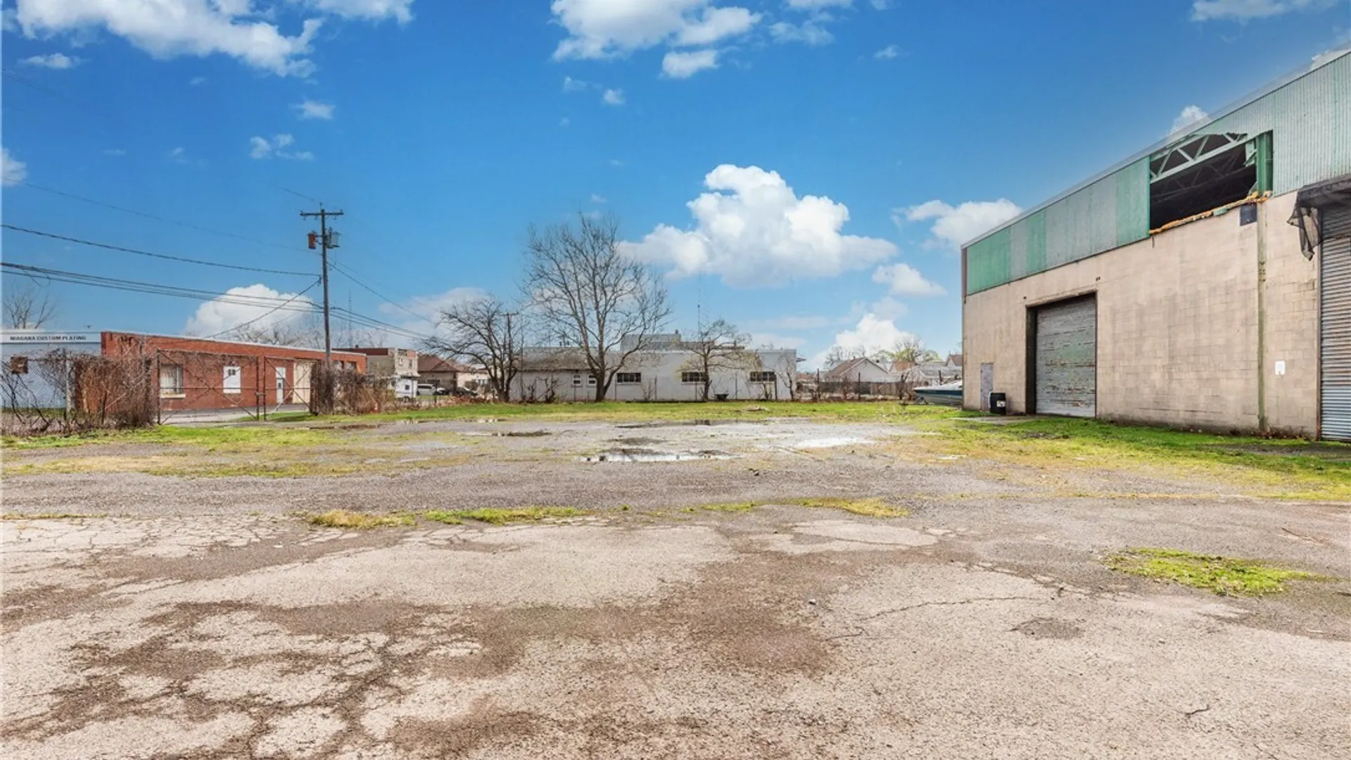 Property at 2517 Seneca Avenue, Niagara Falls, NY 14305 2