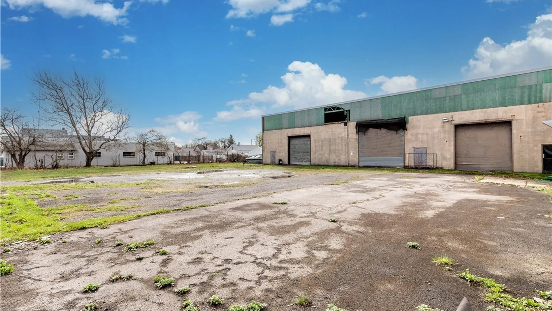 Property at 2517 Seneca Avenue, Niagara Falls, NY 14305 4