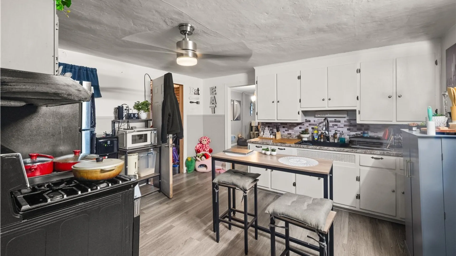 Property at 23 Gold Street, Buffalo, NY 14206 11