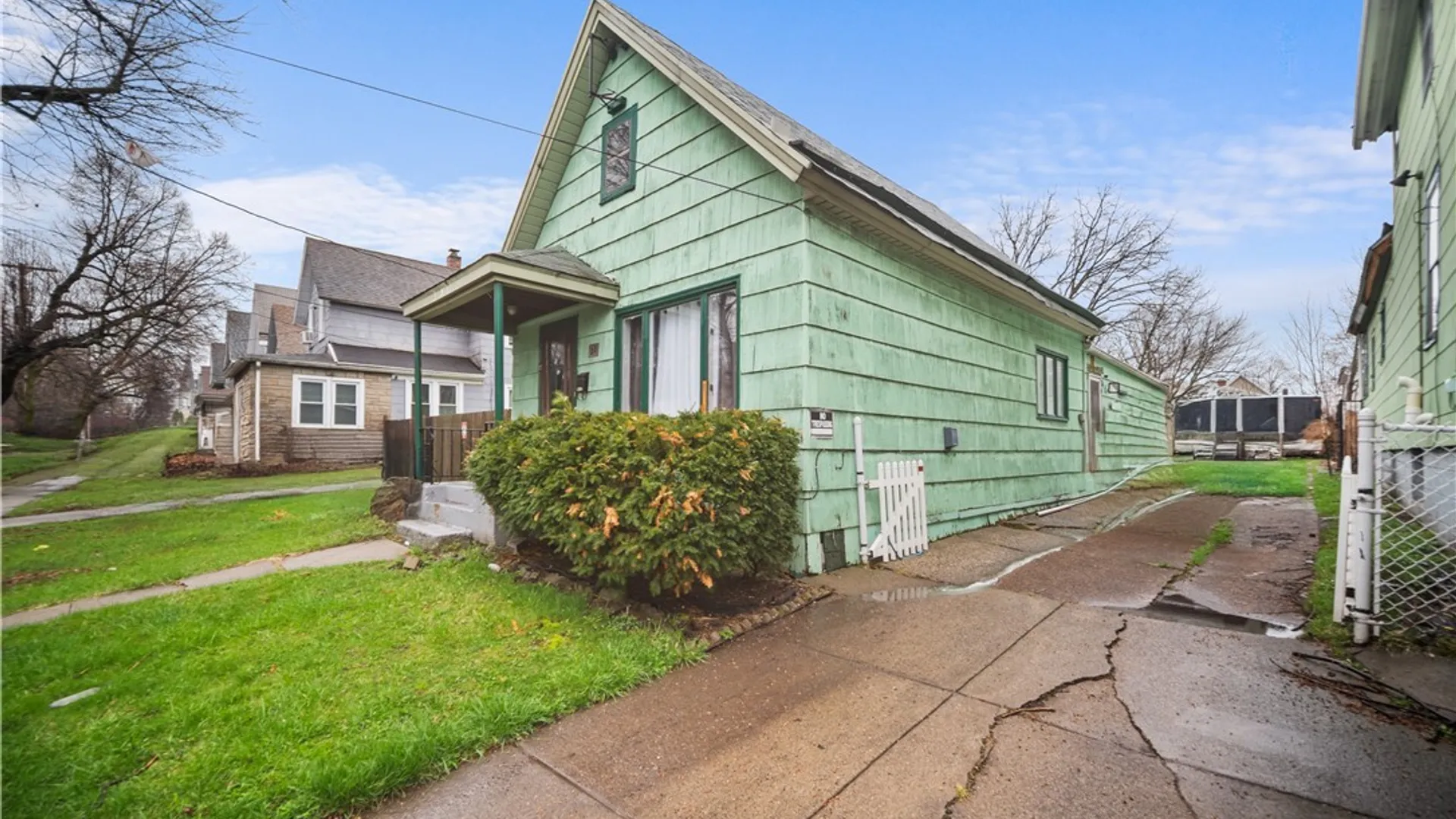 Property at 23 Gold Street, Buffalo, NY 14206 4