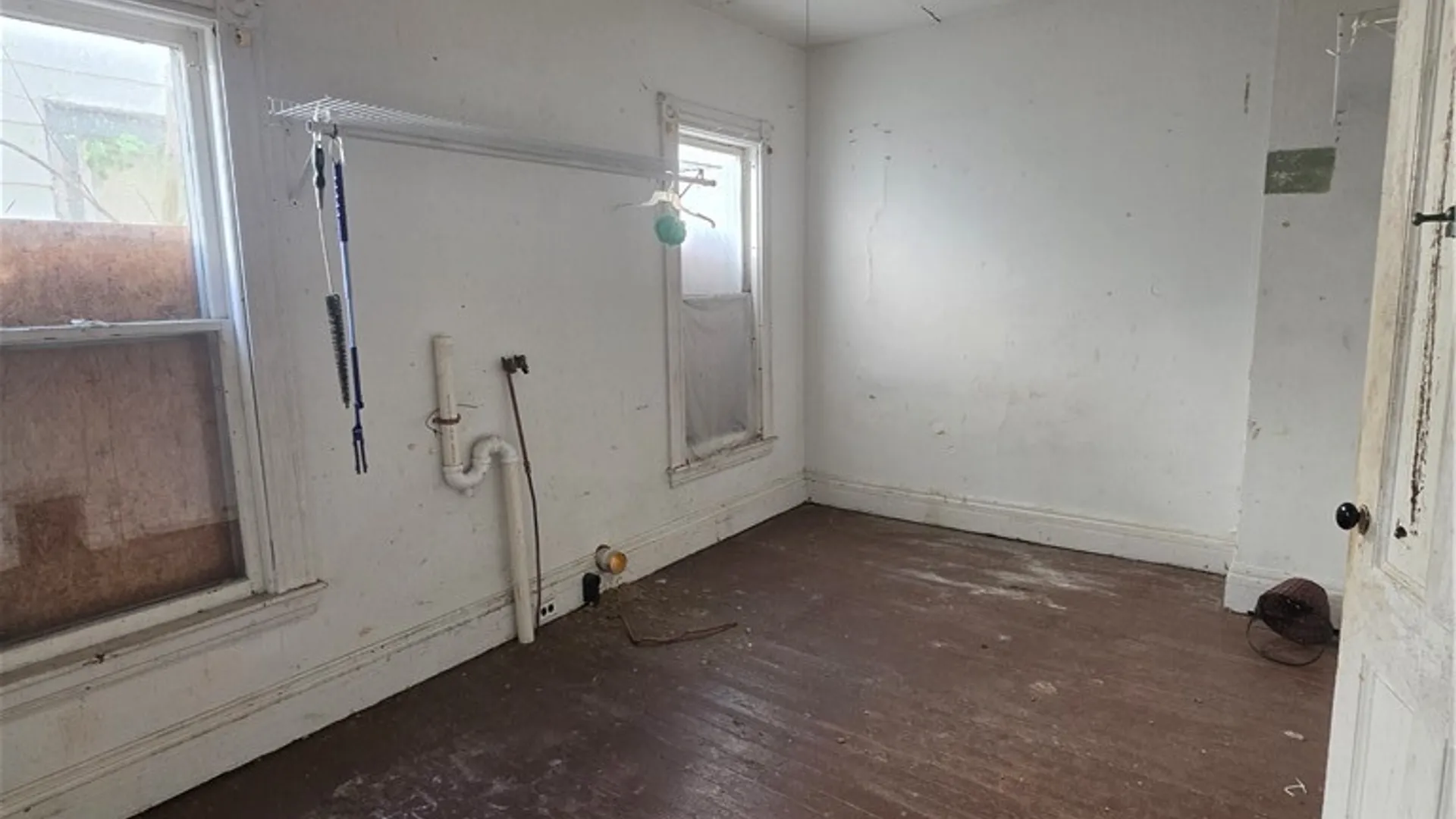 Property at 406 Jefferson Street, Elmira City, NY 14904 5