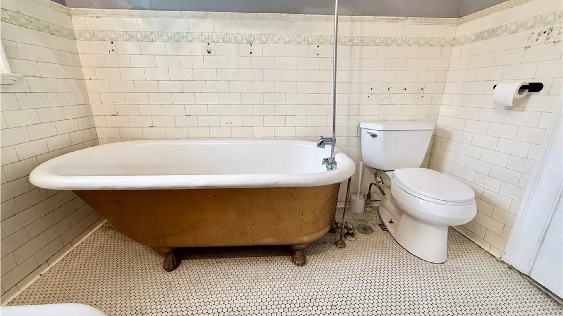 Property at 246 Bryant, Buffalo, NY 14222 14