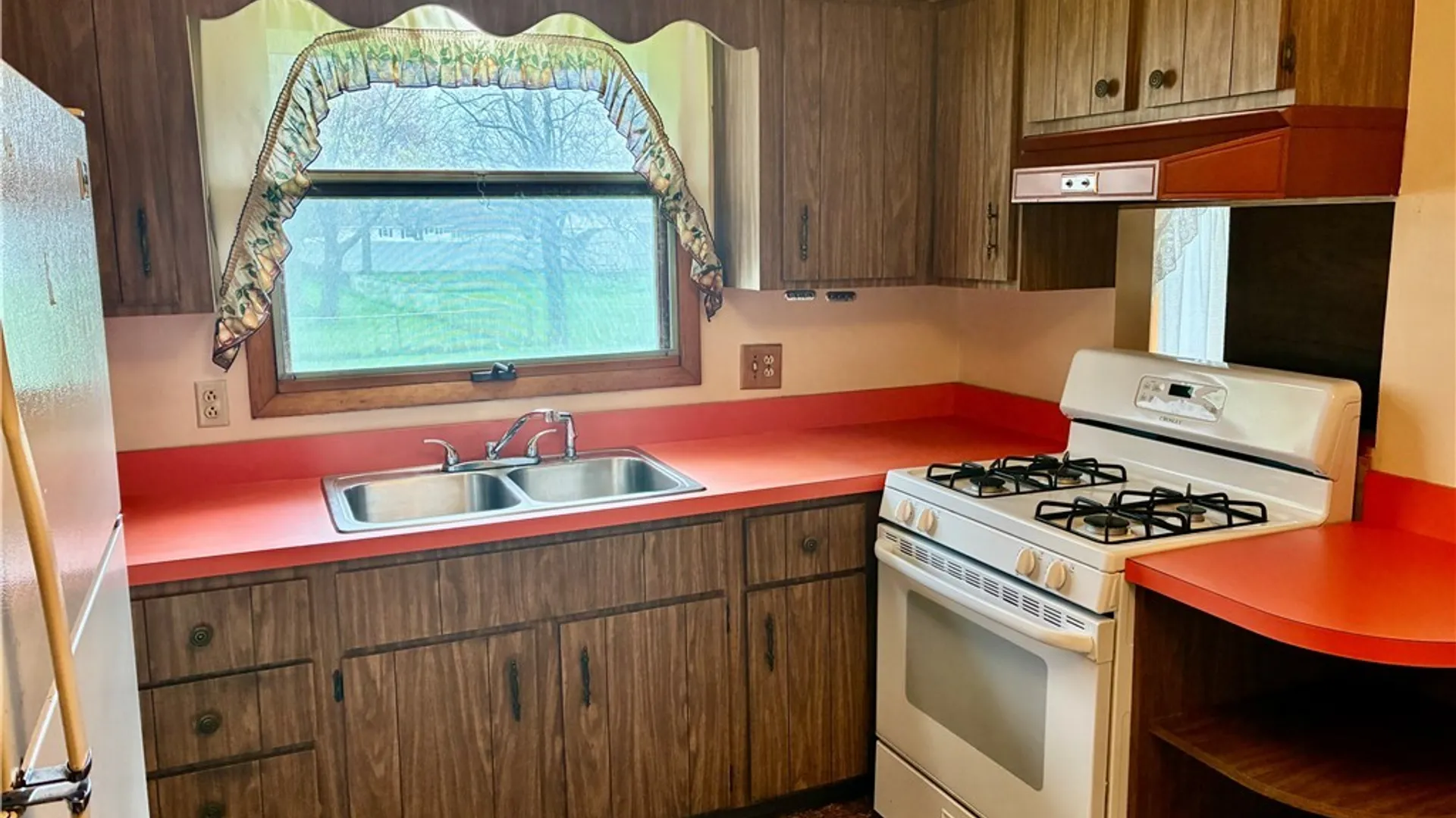 Property at 467 Central Avenue, Lancaster, NY 14086 11