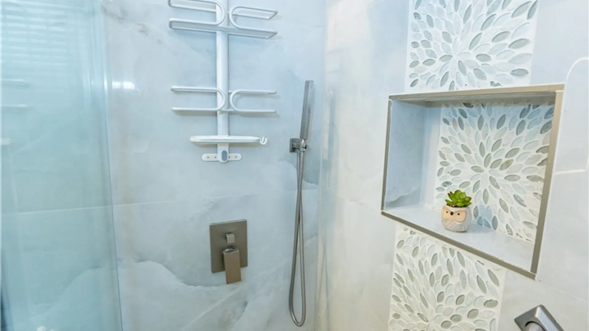 Property at 539 Plymouth Avenue, Buffalo, NY 14213 22