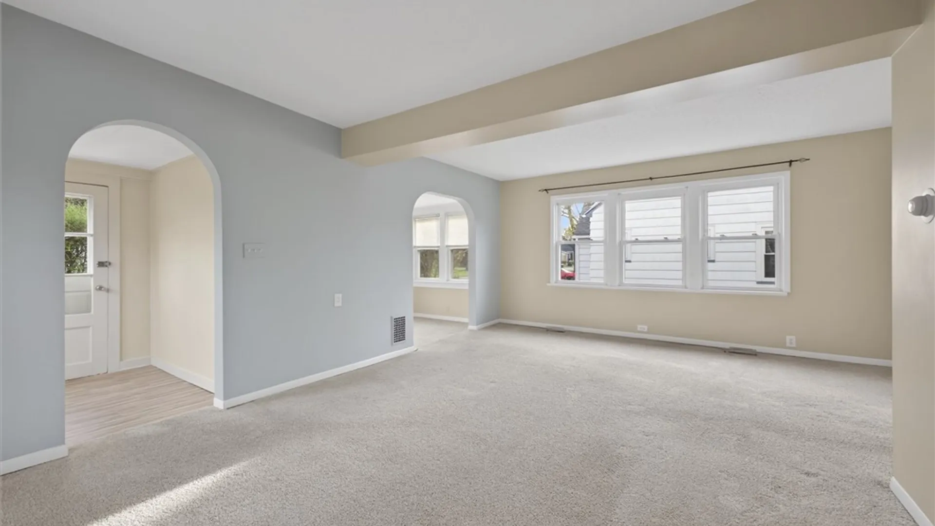 Property at 129 Birchwood Drive, Irondequoit, NY 14622 14