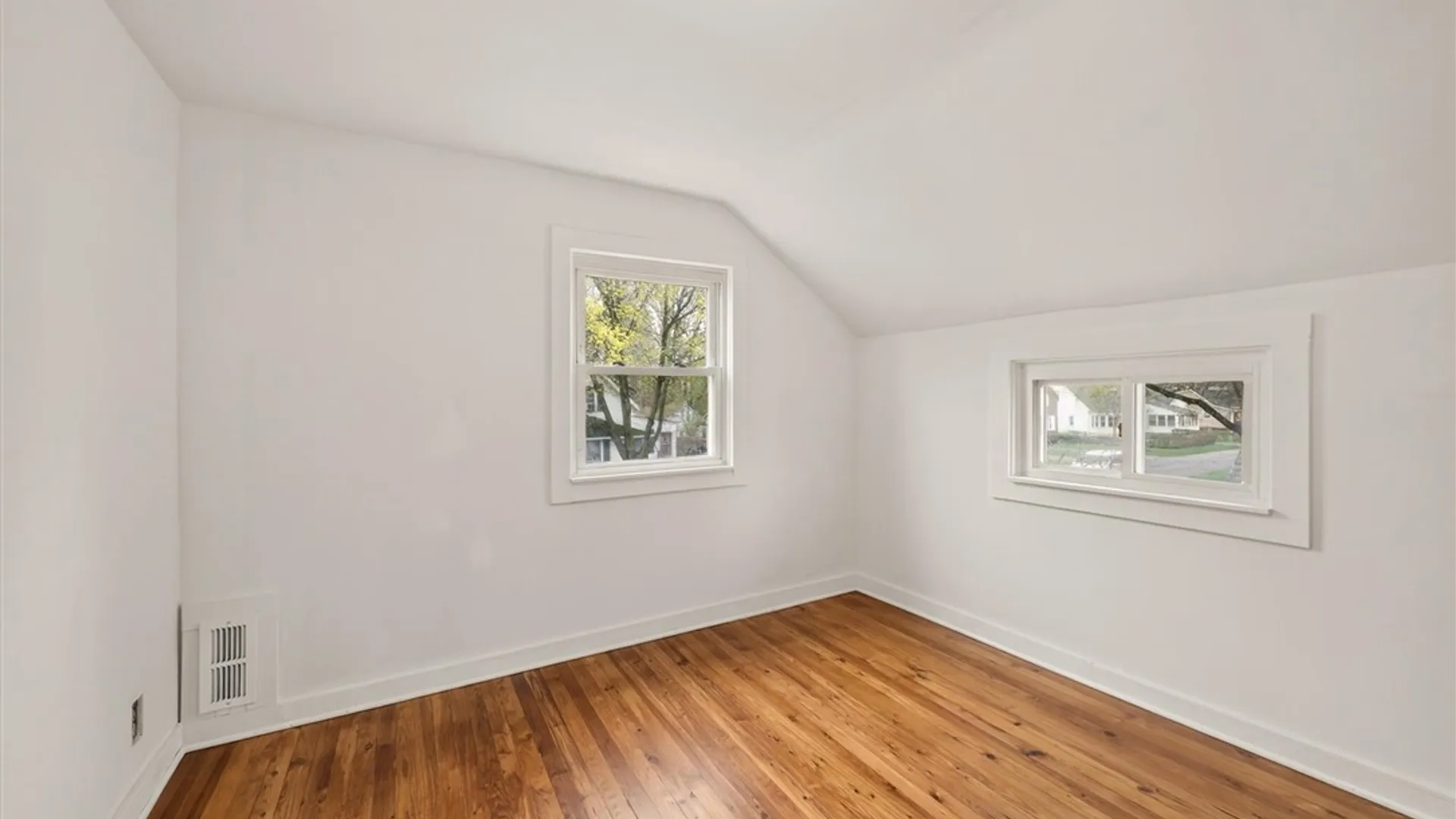 Property at 129 Birchwood Drive, Irondequoit, NY 14622 29