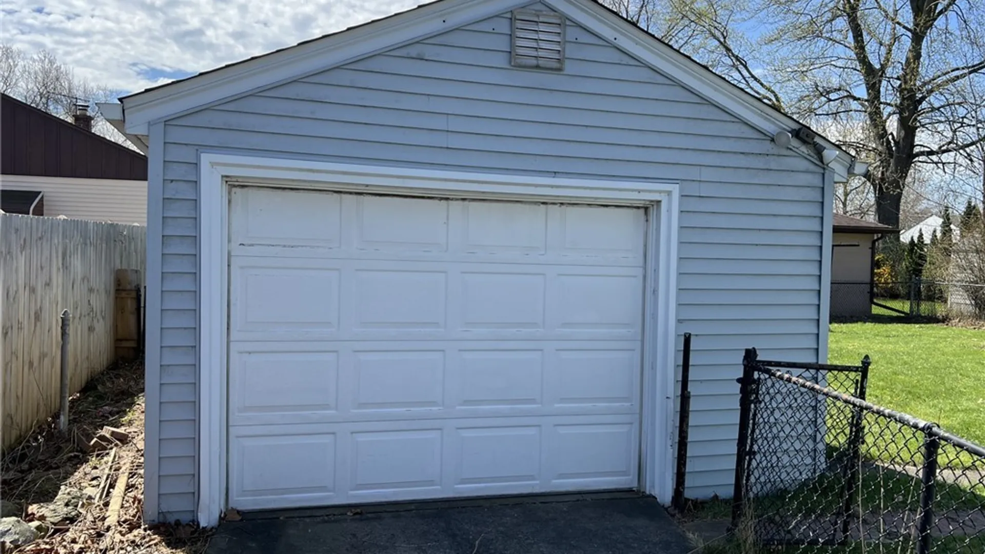 Property at 6721 Lindbergh Avenue, Niagara Falls, NY 14304 5