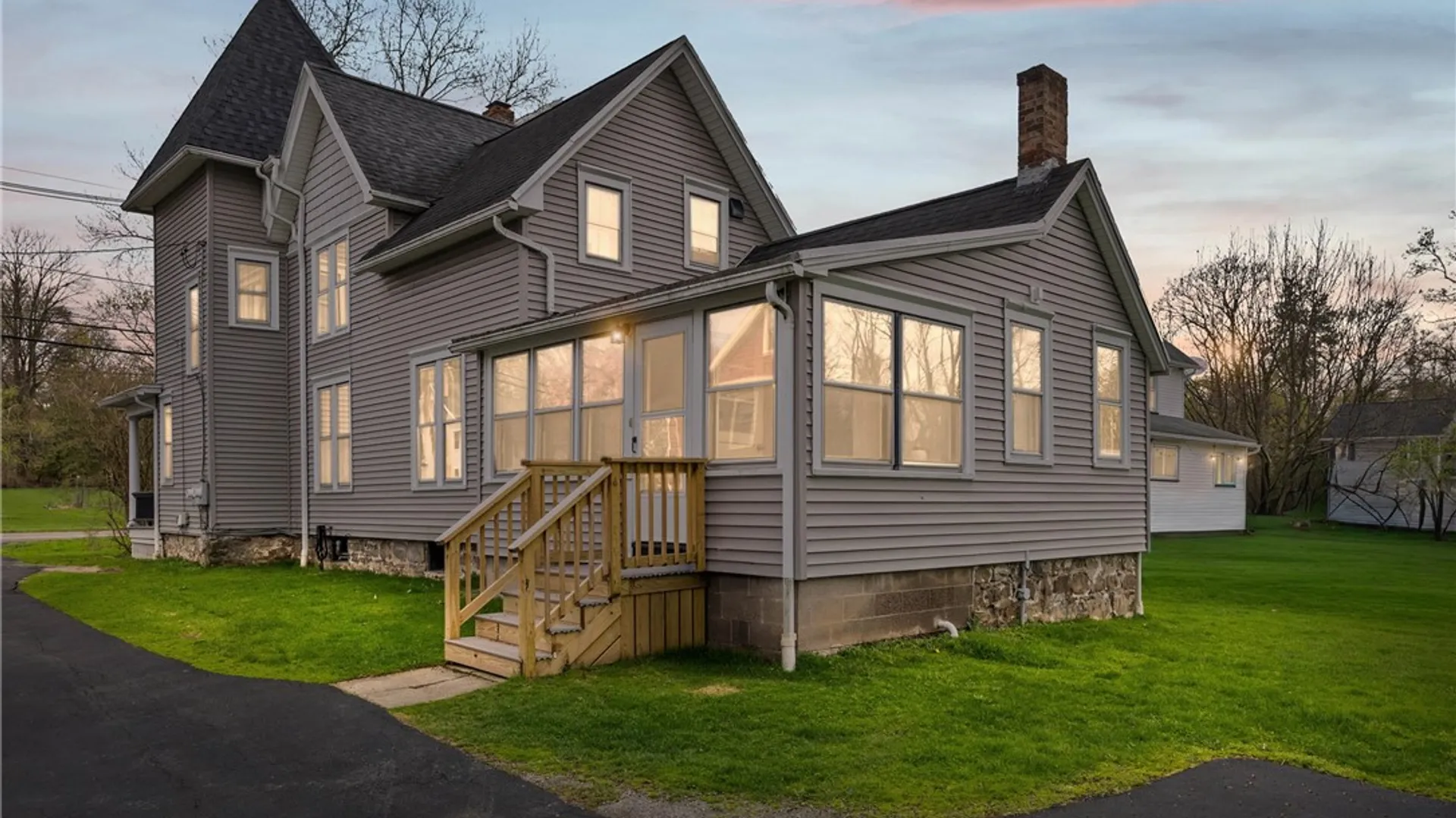 Property at 2165 Five Mile Line Road, Penfield, NY 14526 6