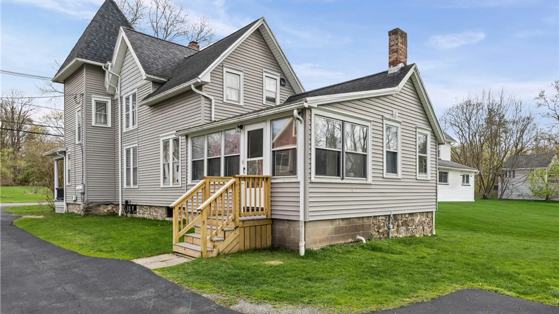 Property at 2165 Five Mile Line Road, Penfield, NY 14526 7