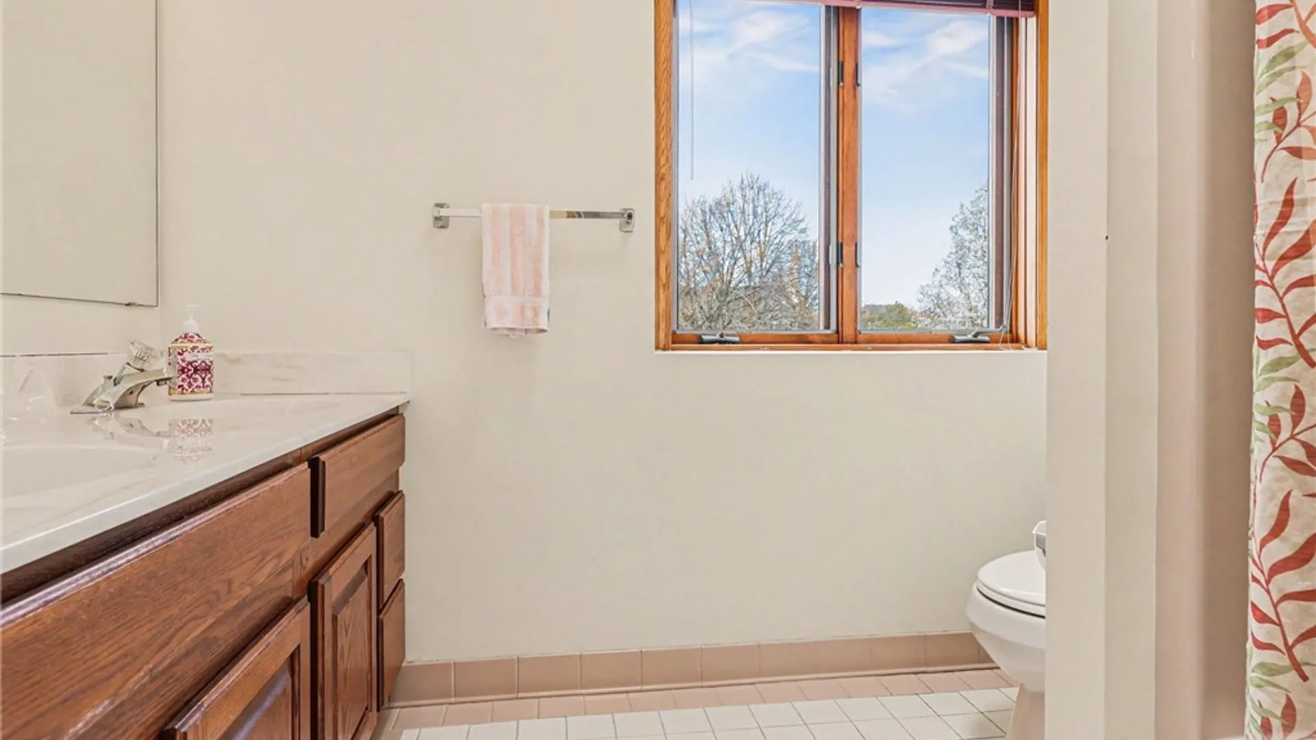 Property at 19 Royal Birkdale Court, Perinton, NY 14526 23