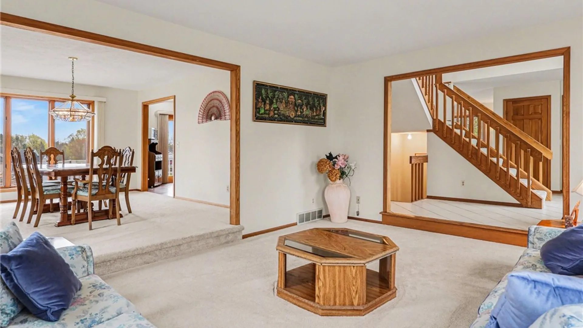 Property at 19 Royal Birkdale Court, Perinton, NY 14526 6