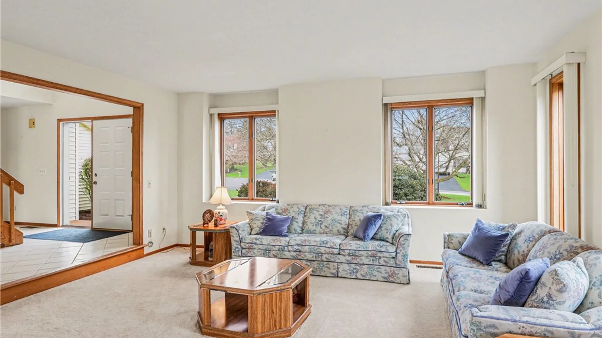 Property at 19 Royal Birkdale Court, Perinton, NY 14526 7