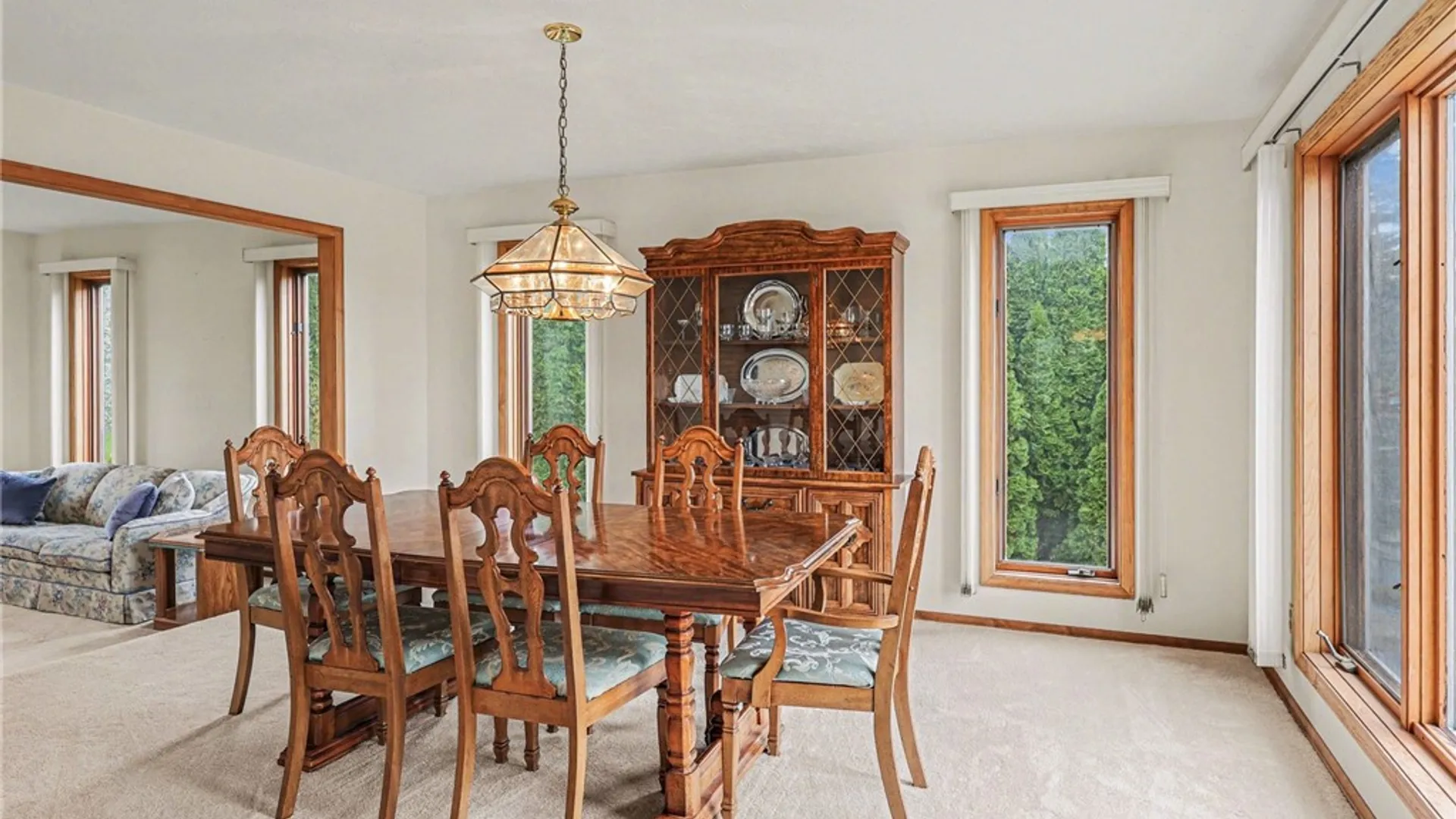 Property at 19 Royal Birkdale Court, Perinton, NY 14526 9