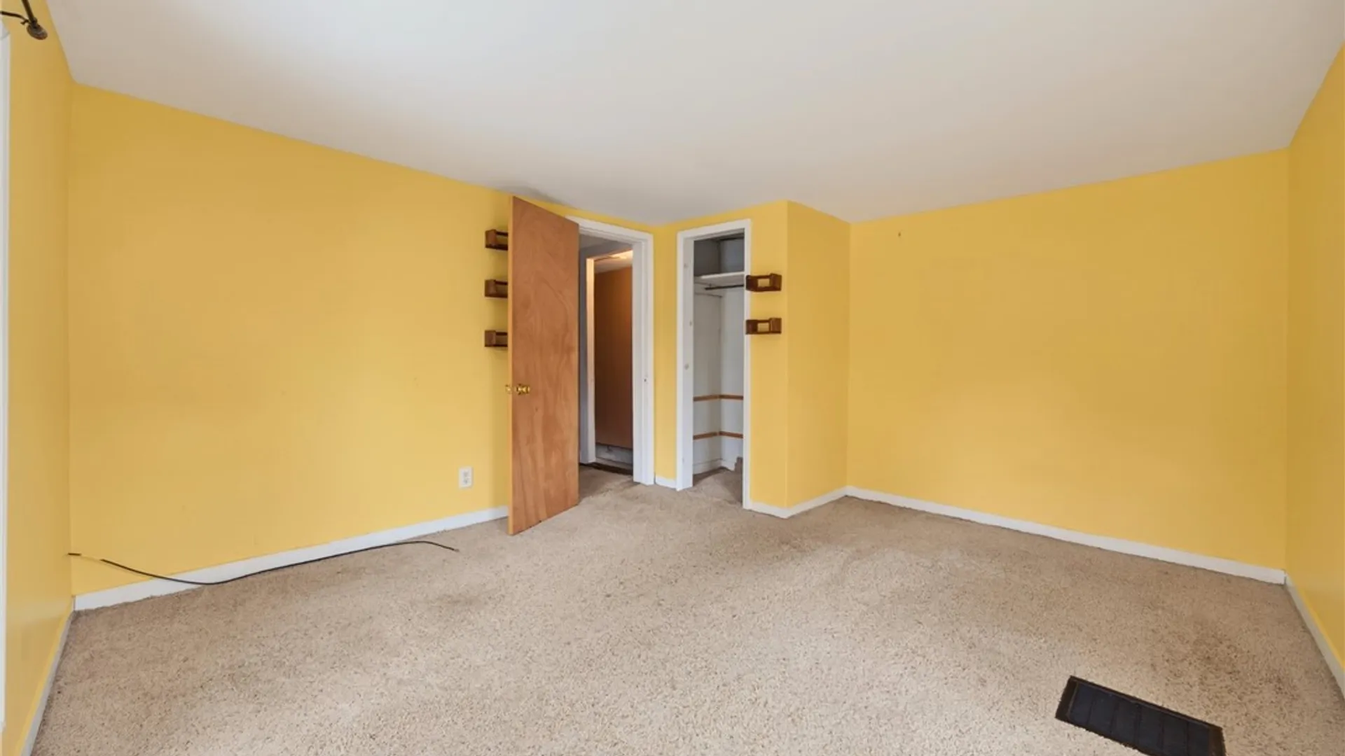 Property at 19 Wood Street, Bath, NY 14810 25