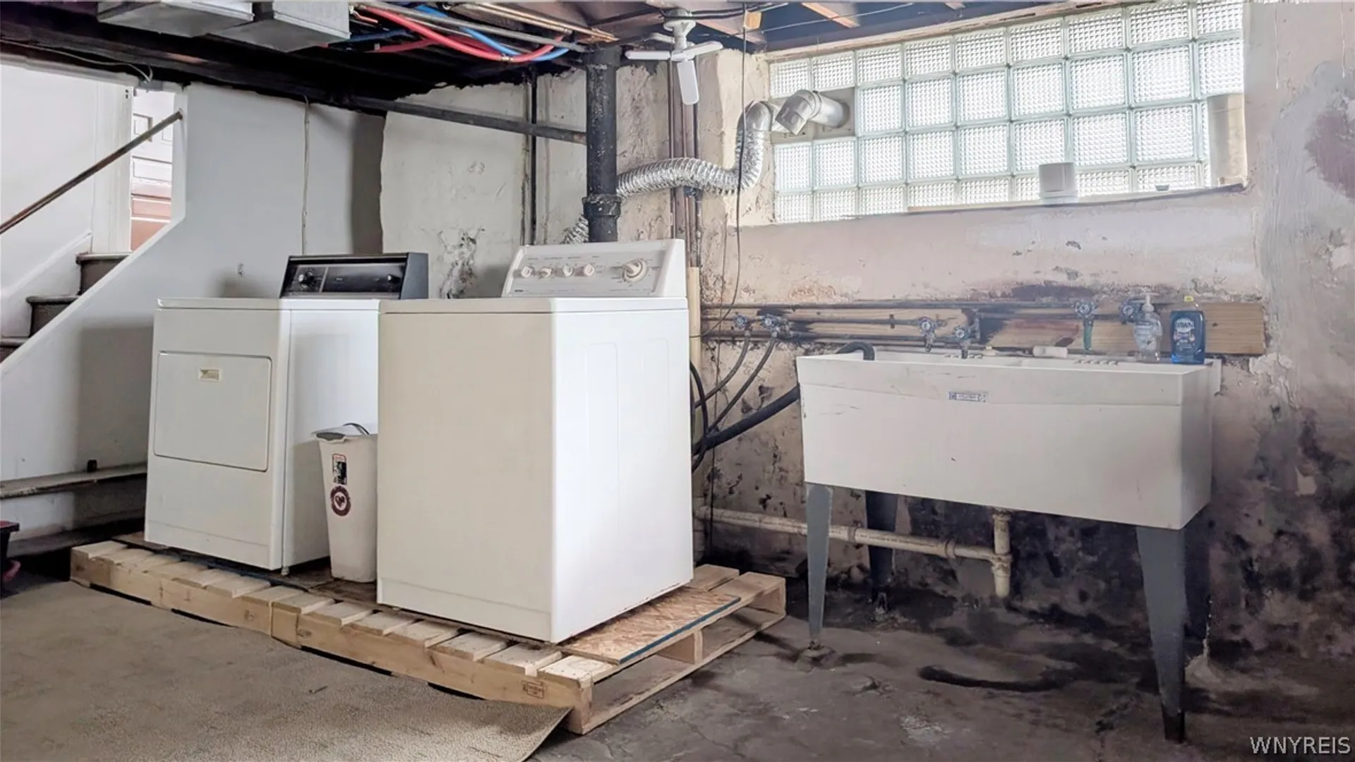 Property at 88 Commonwealth Avenue, Buffalo, NY 14216 17