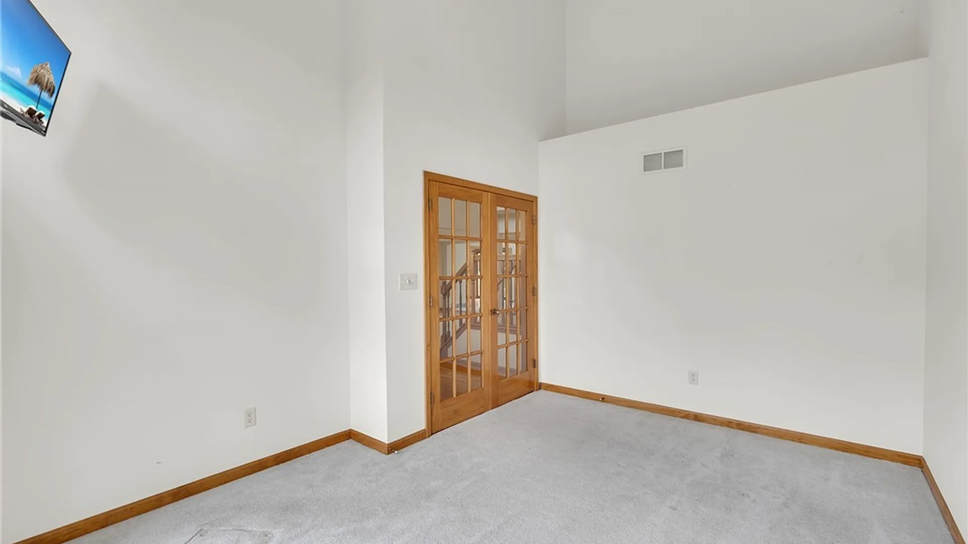 Property at 5934 Monaghan Lane, Clarence, NY 14032 17