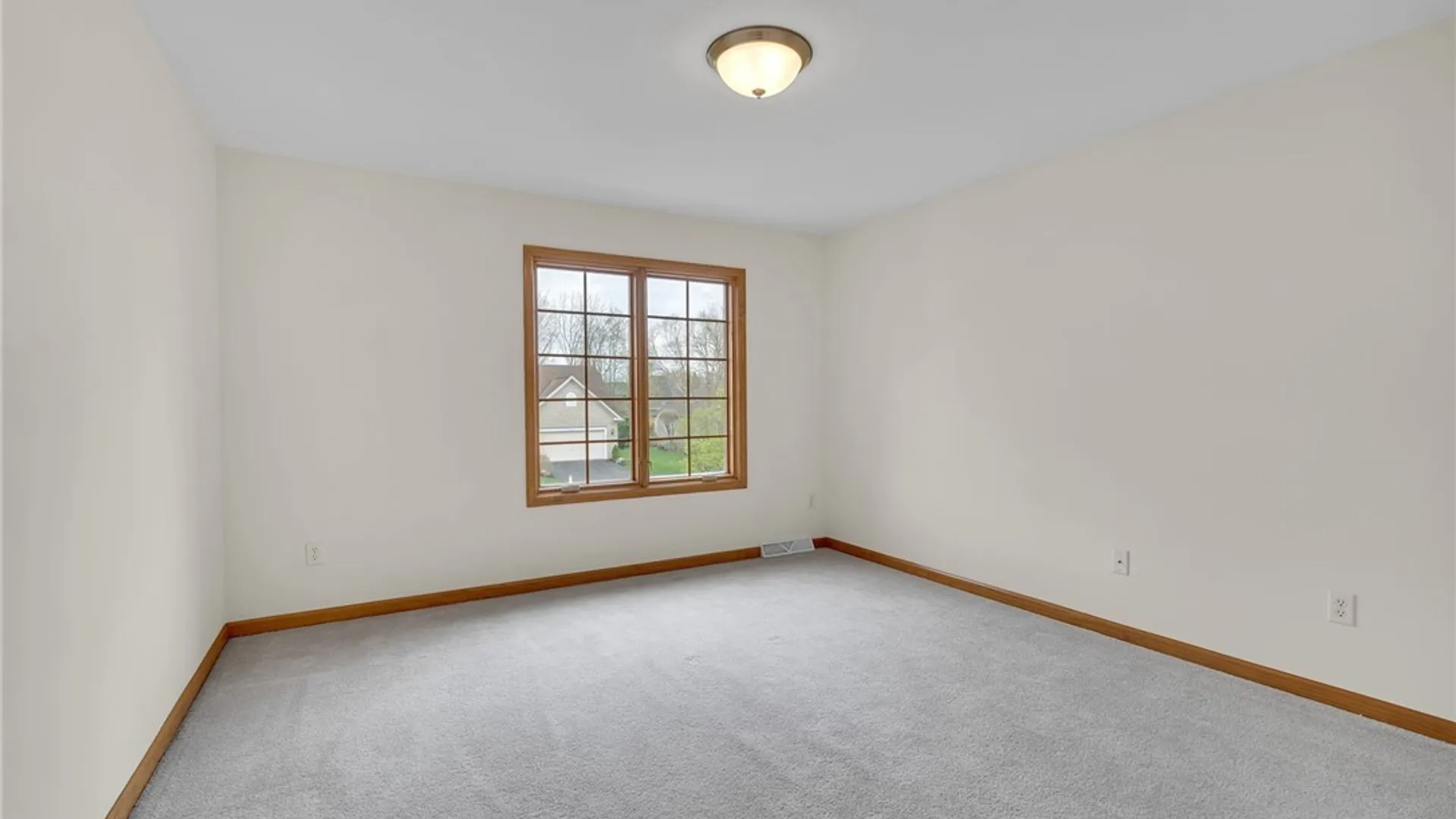 Property at 5934 Monaghan Lane, Clarence, NY 14032 33