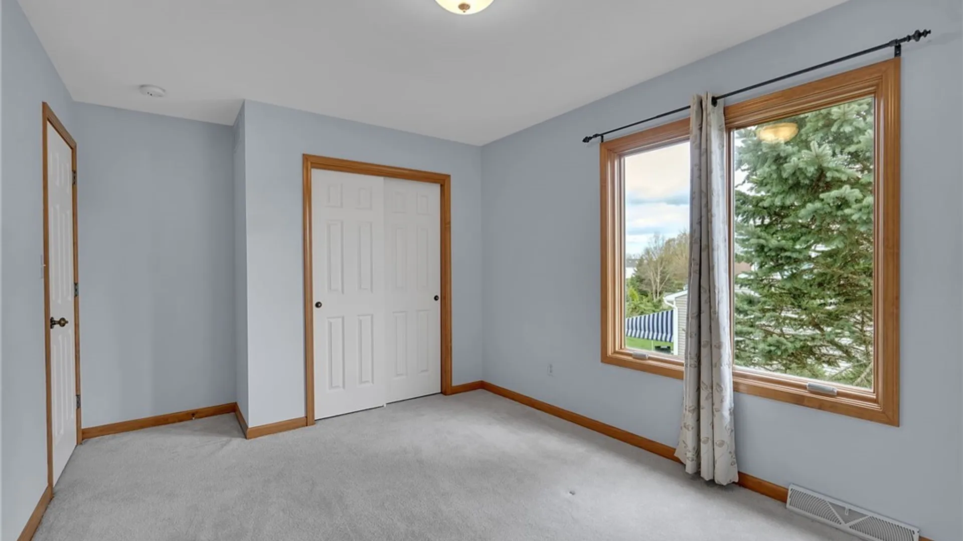 Property at 5934 Monaghan Lane, Clarence, NY 14032 35